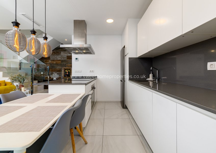 Resale - Town house - Villamartin