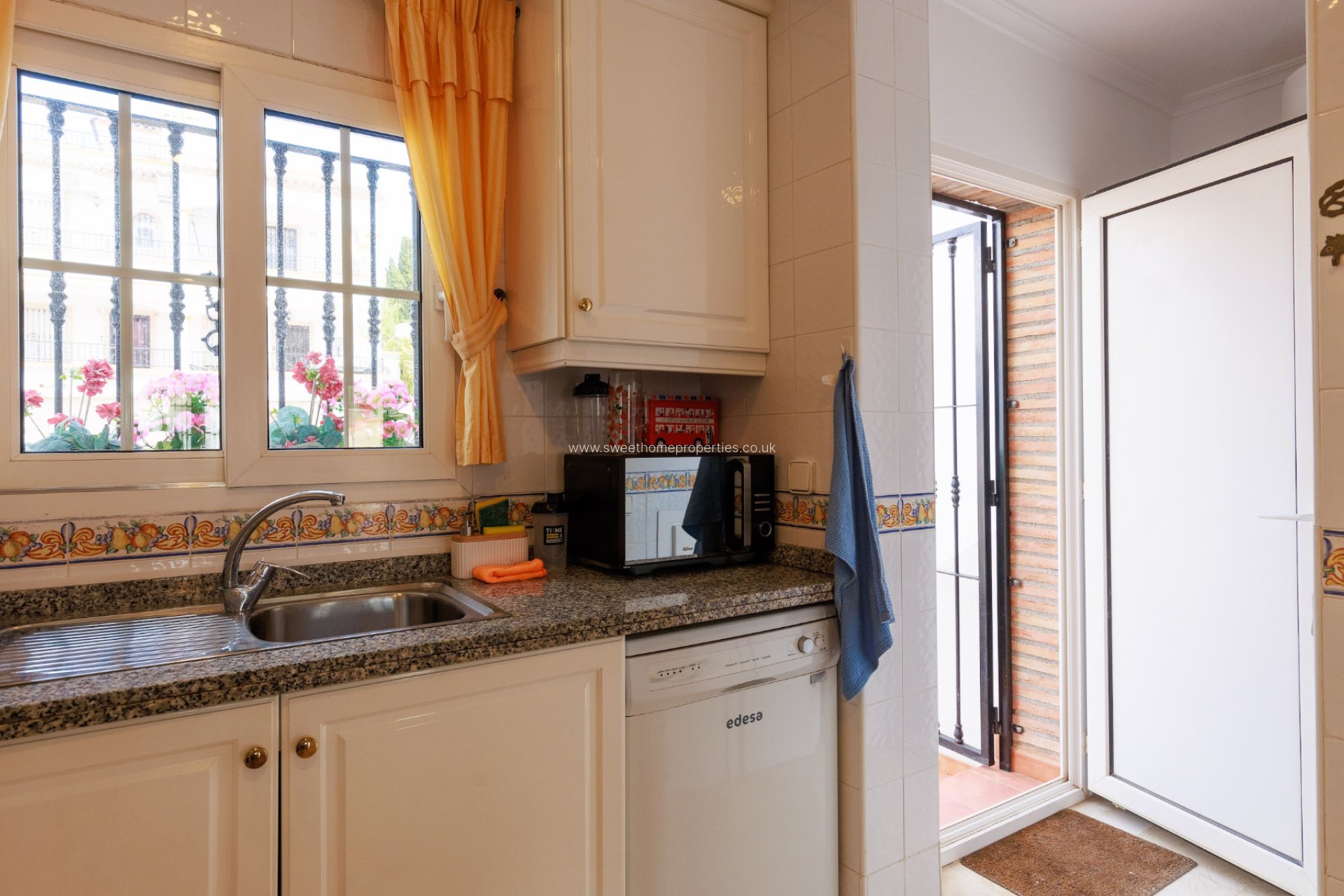 Resale - Town house - Villamartin