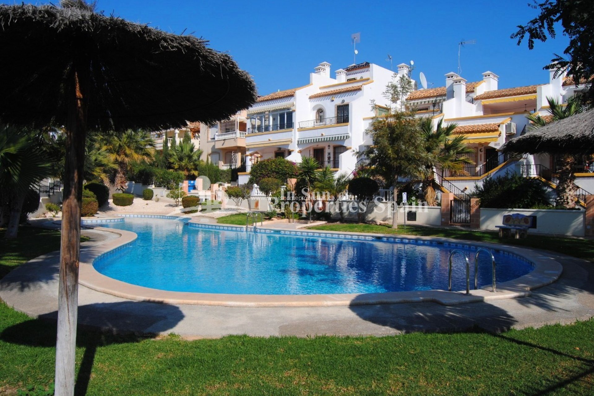 Resale - Town house - Villamartin