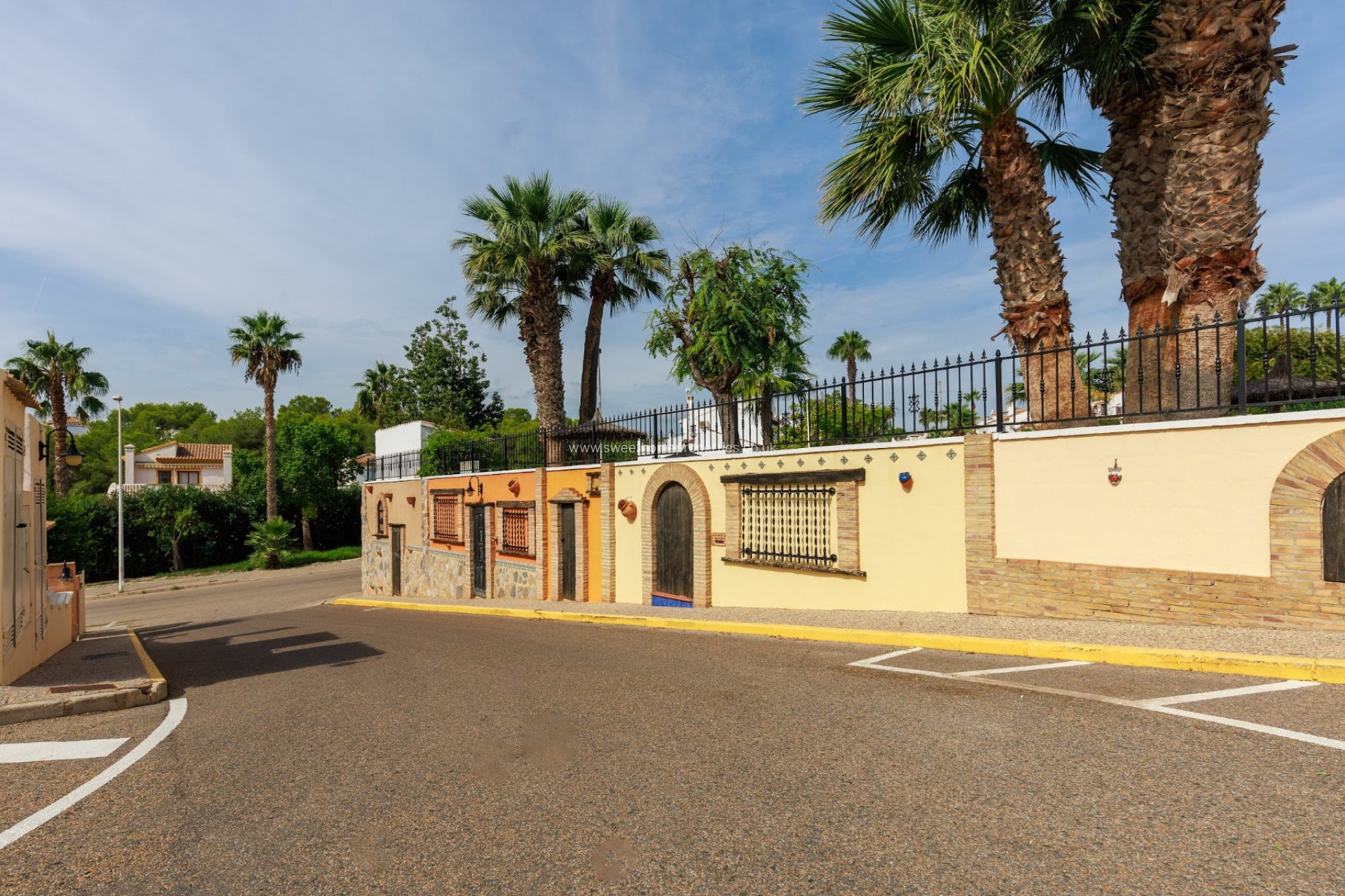 Resale - Town house - Villamartin