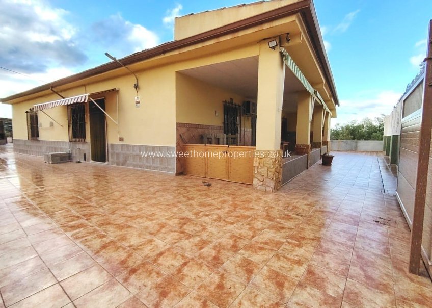Resale - Villa - Aspe - Uchel