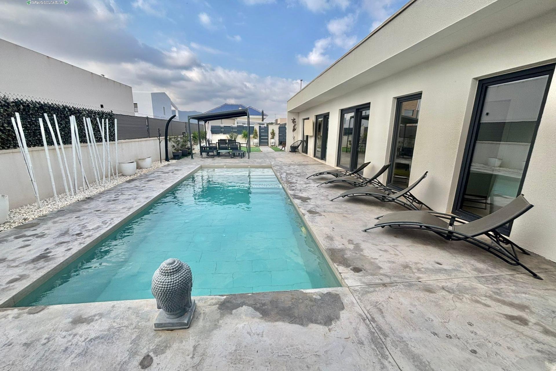 Resale - Villa - Aspe