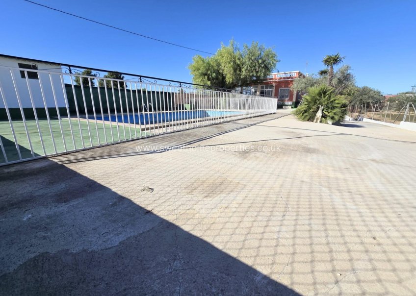 Resale - Villa - Aspe