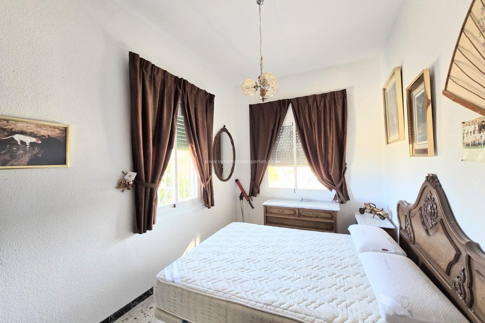 Resale - Villa - Aspe