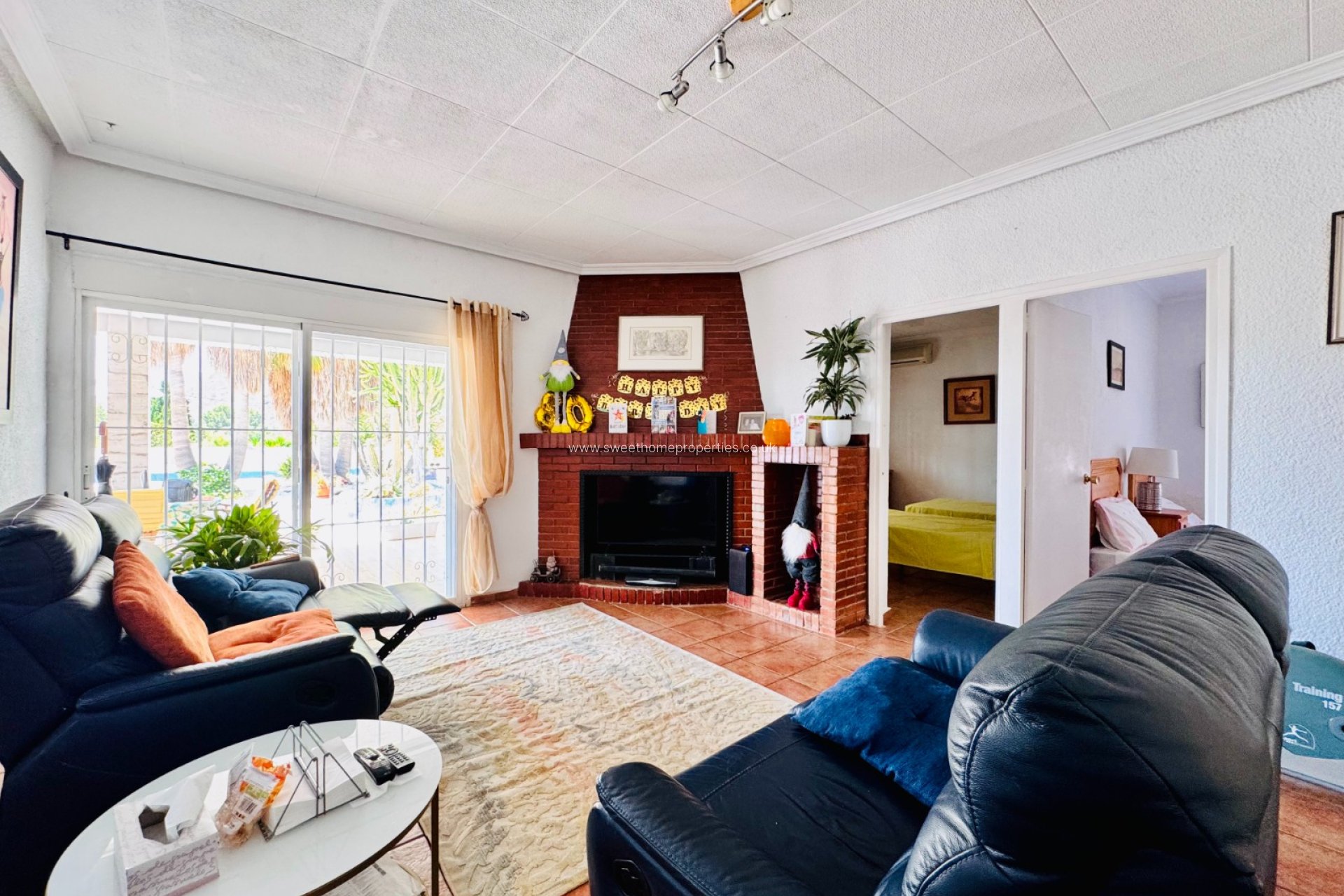 Resale - Villa - Aspe