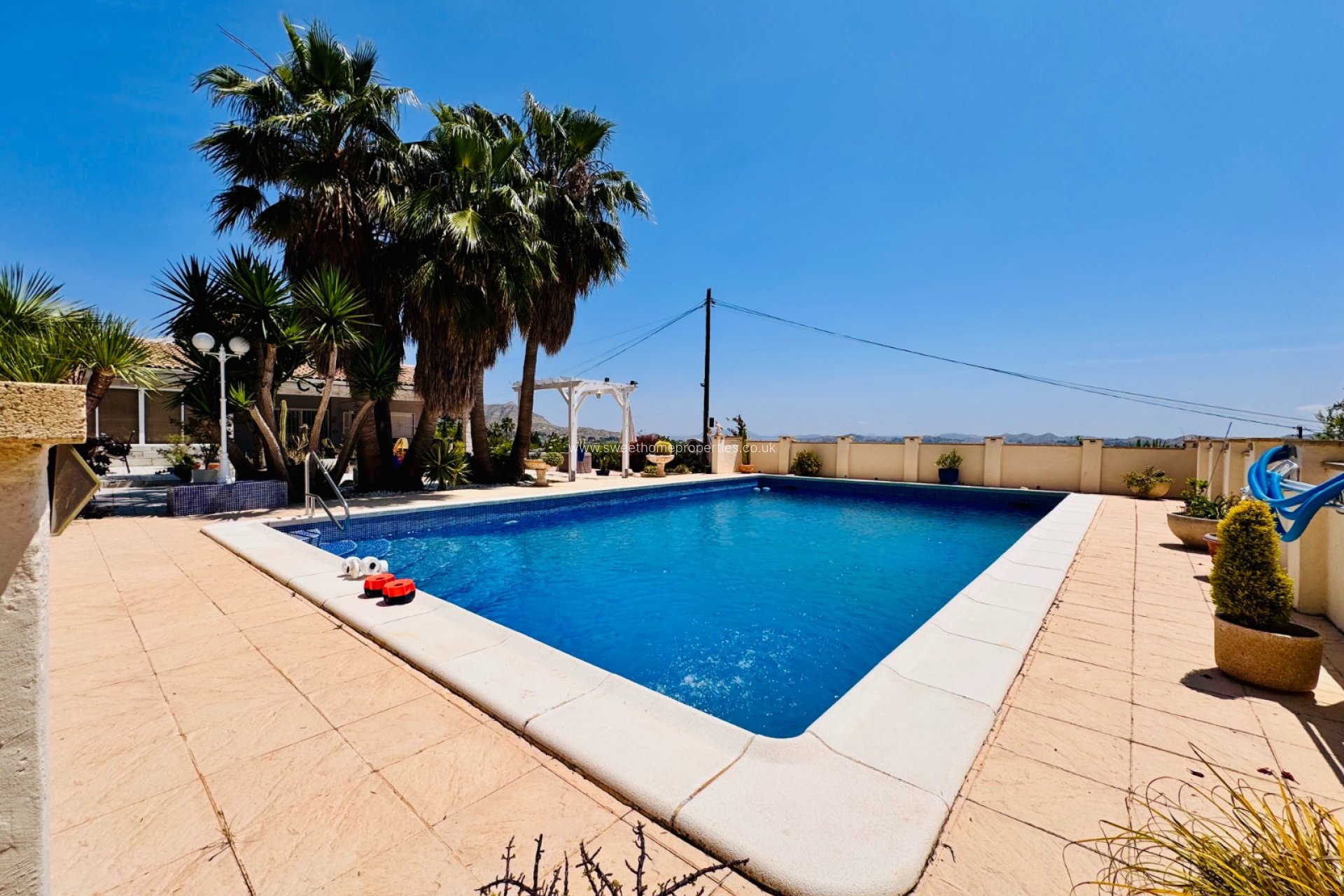 Resale - Villa - Aspe