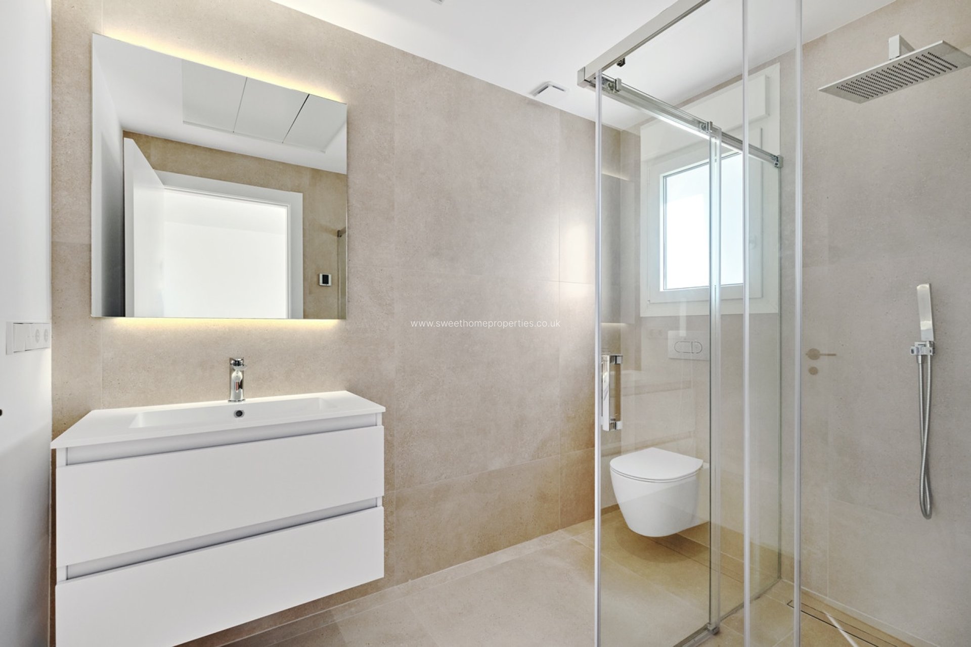 Resale - Villa - Cabo Roig