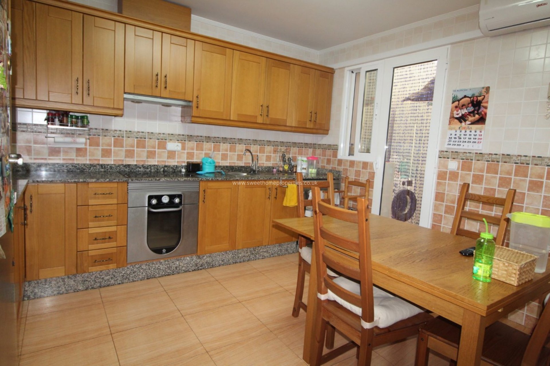 Resale - Villa - Hondon De Los Frailes