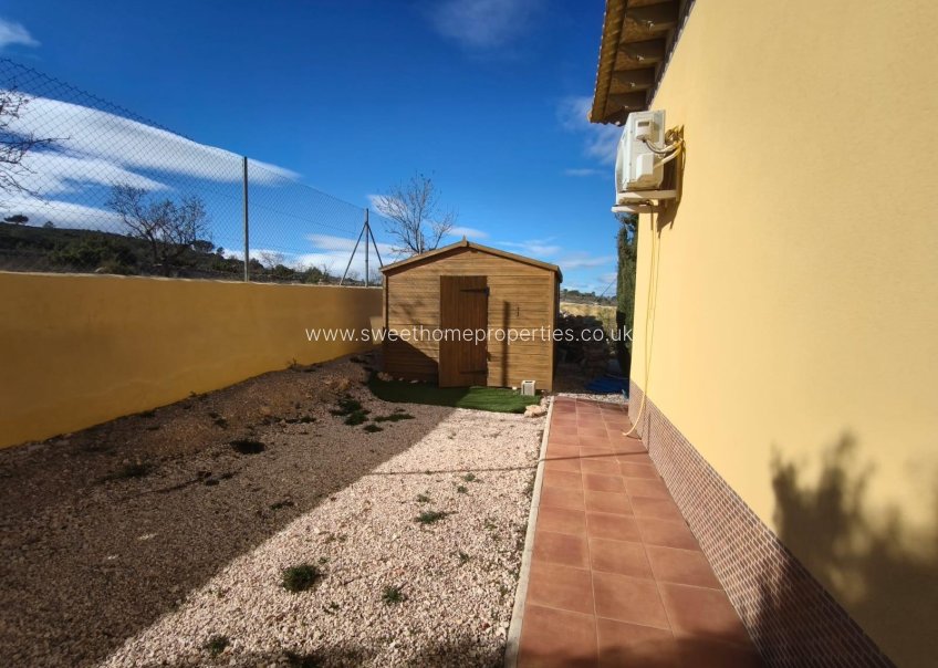 Resale - Villa - Hondon De Los Frailes