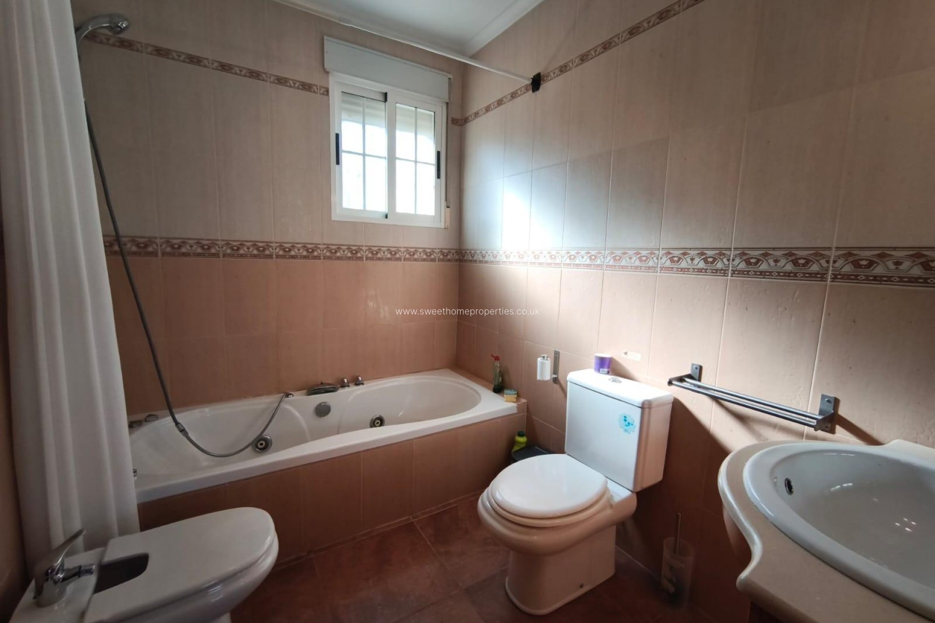 Resale - Villa - Hondon De Los Frailes