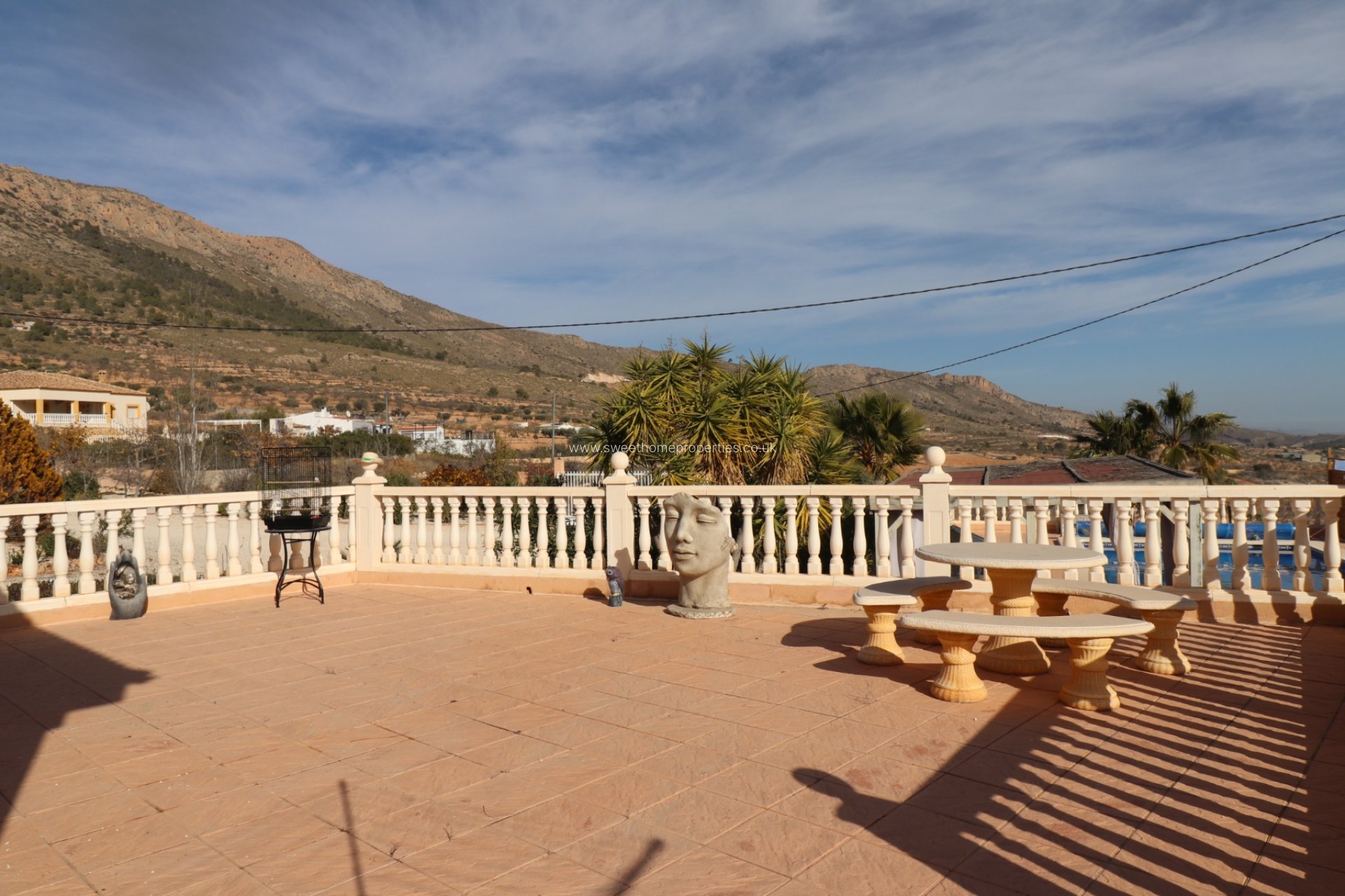 Resale - Villa - La Romana