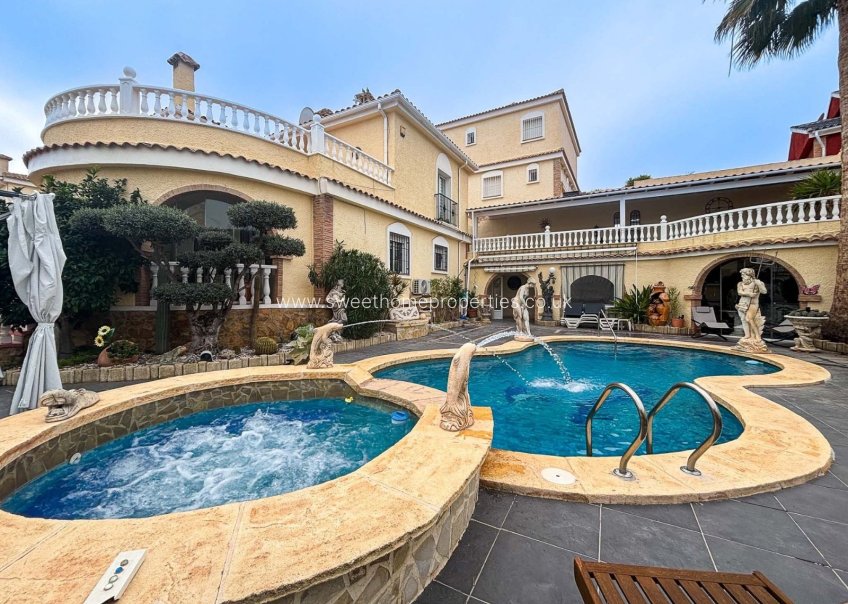 Resale - Villa - Monforte Del Cid - Monforte del Cid