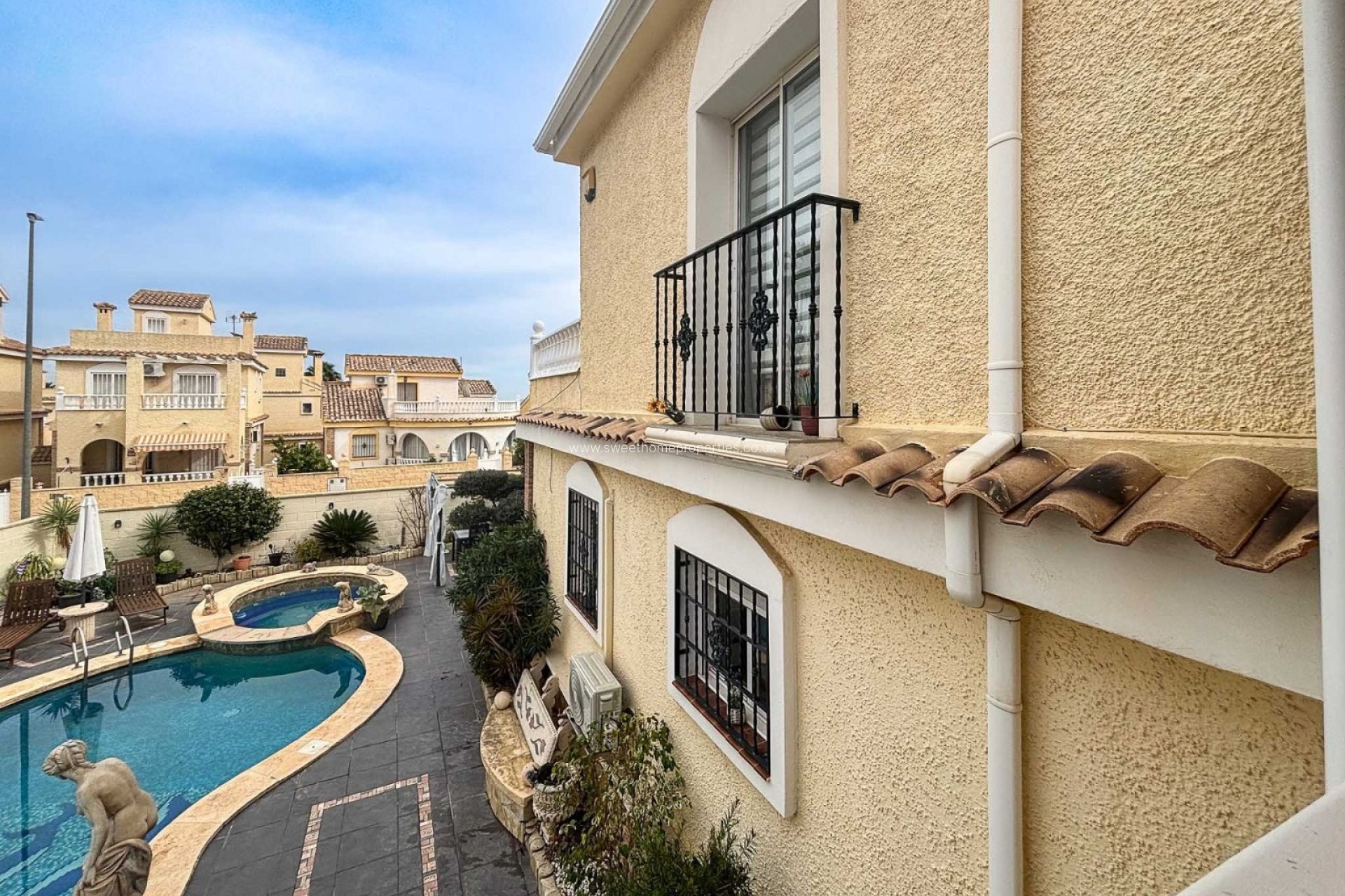 Resale - Villa - Monforte Del Cid - Monforte del Cid