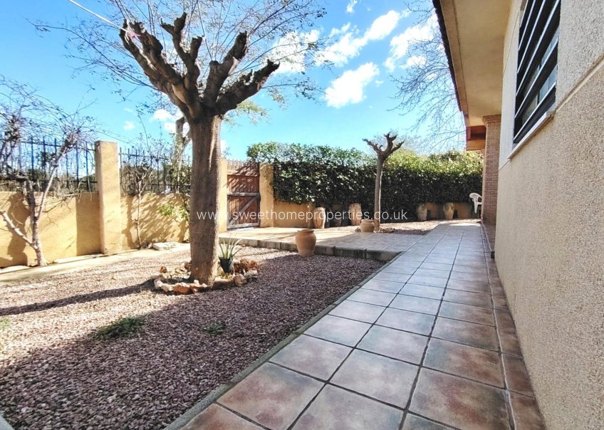 Resale - Villa - Monforte Del Cid - Orito