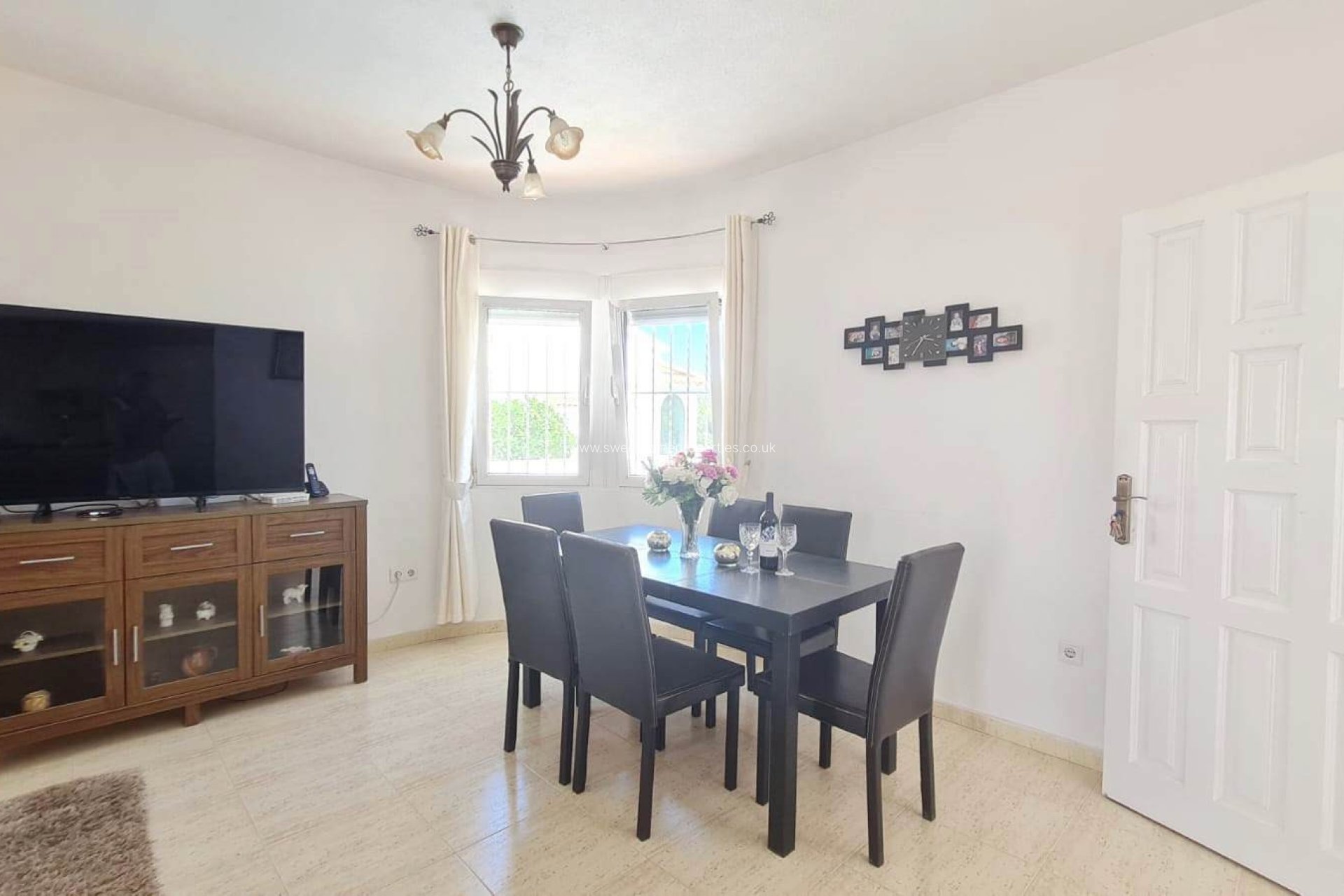 Resale - Villa - Orihuela Costa - Playa Flamenca