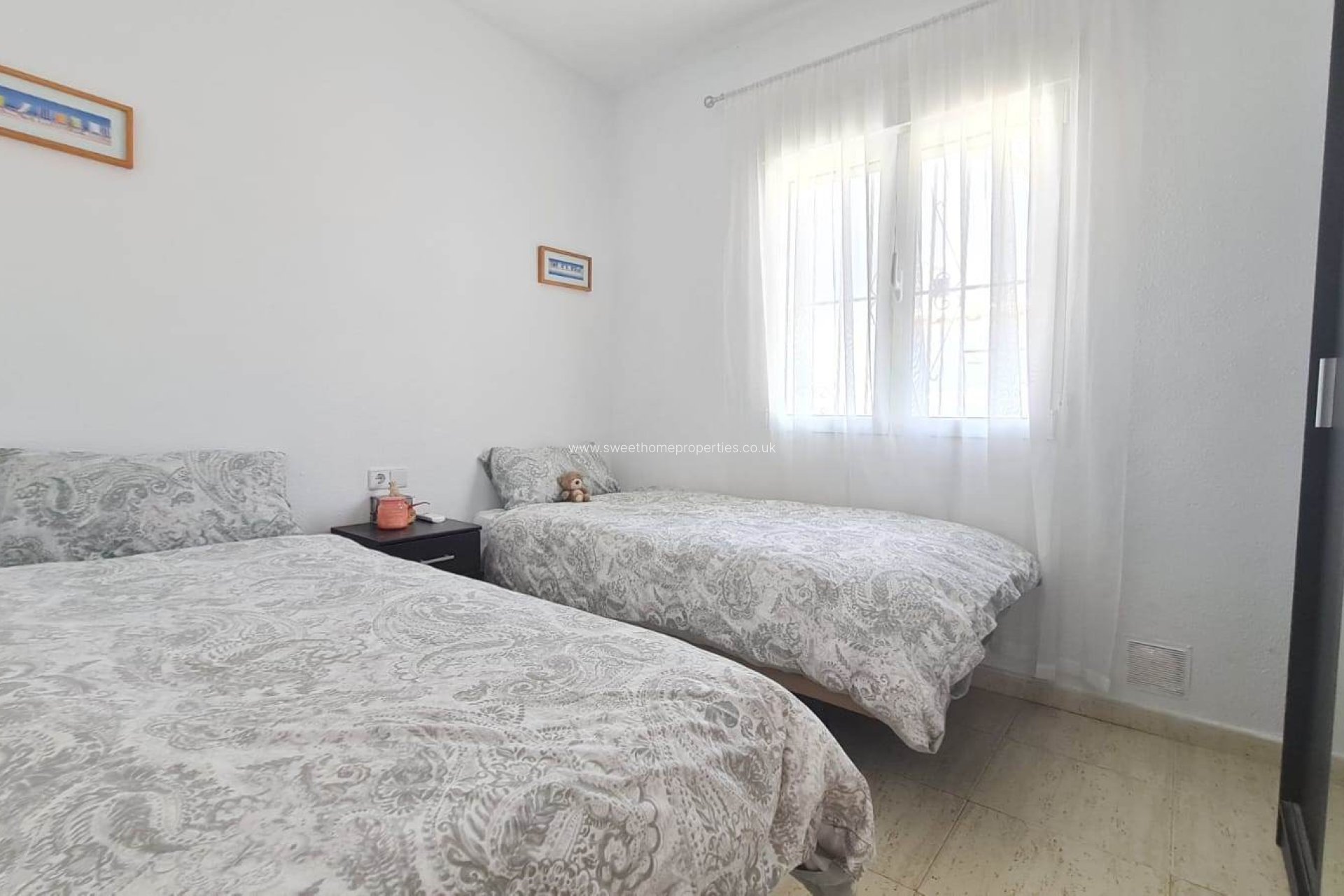 Resale - Villa - Orihuela Costa - Playa Flamenca
