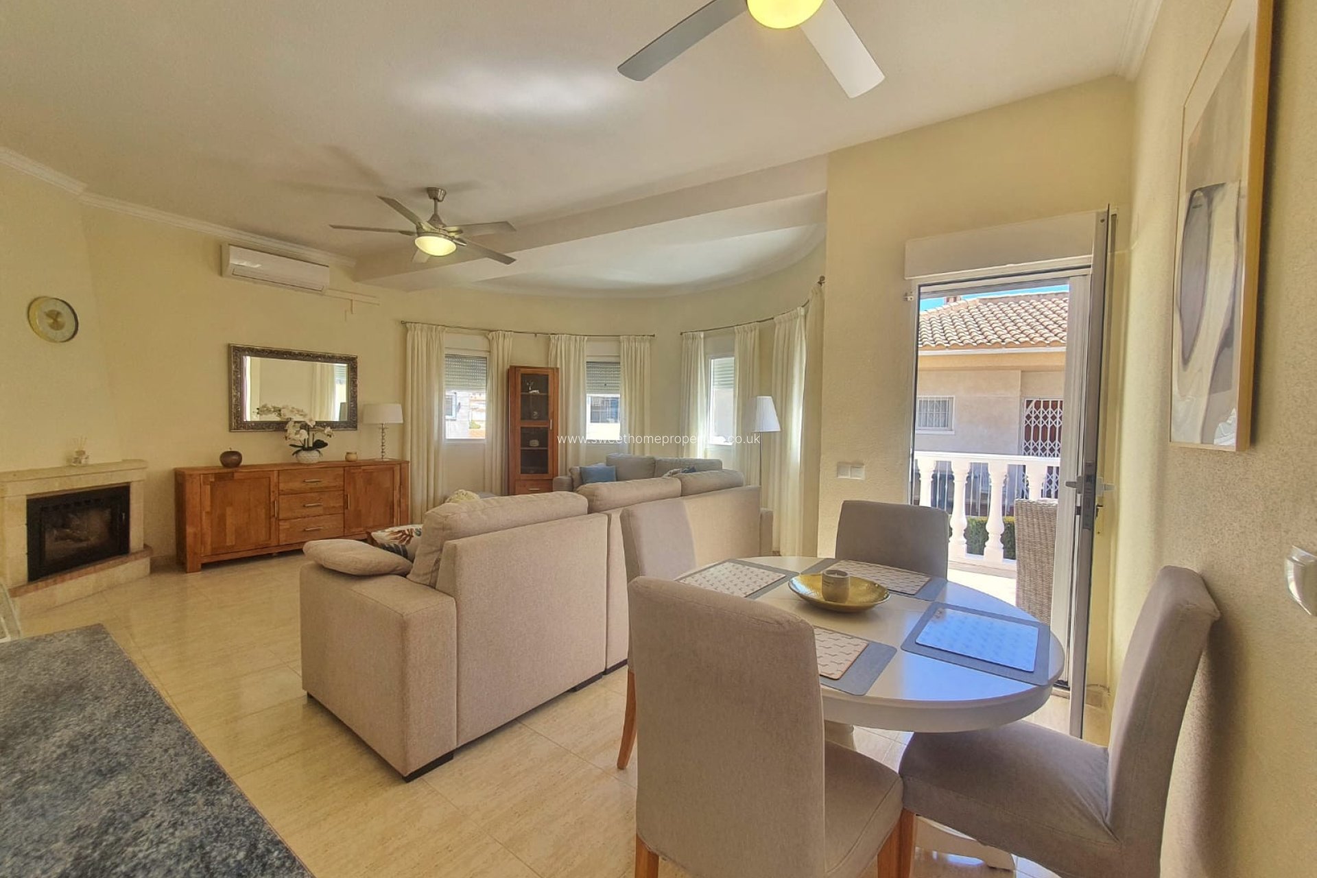 Resale - Villa - Orihuela Costa - Villamartin