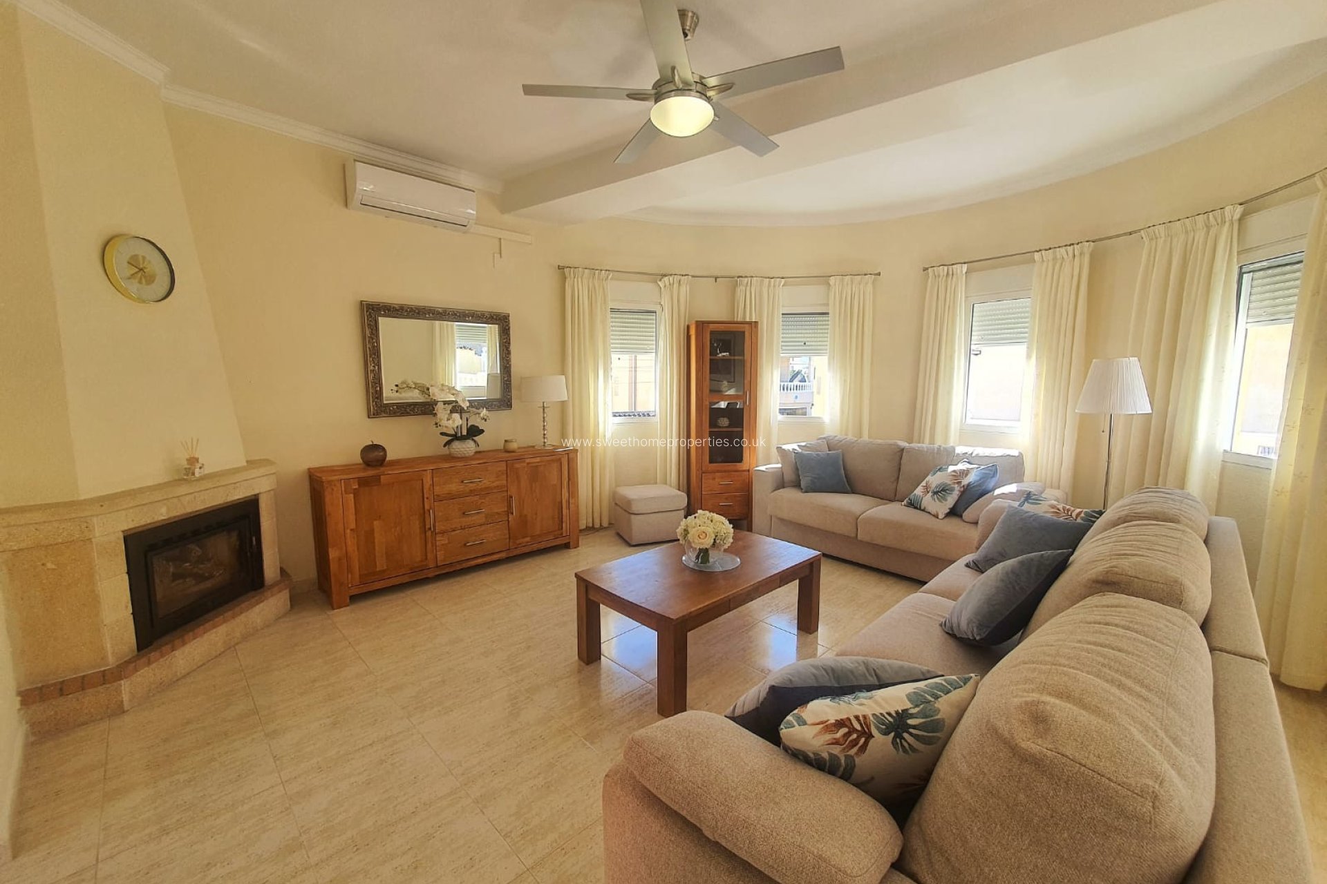 Resale - Villa - Orihuela Costa - Villamartin