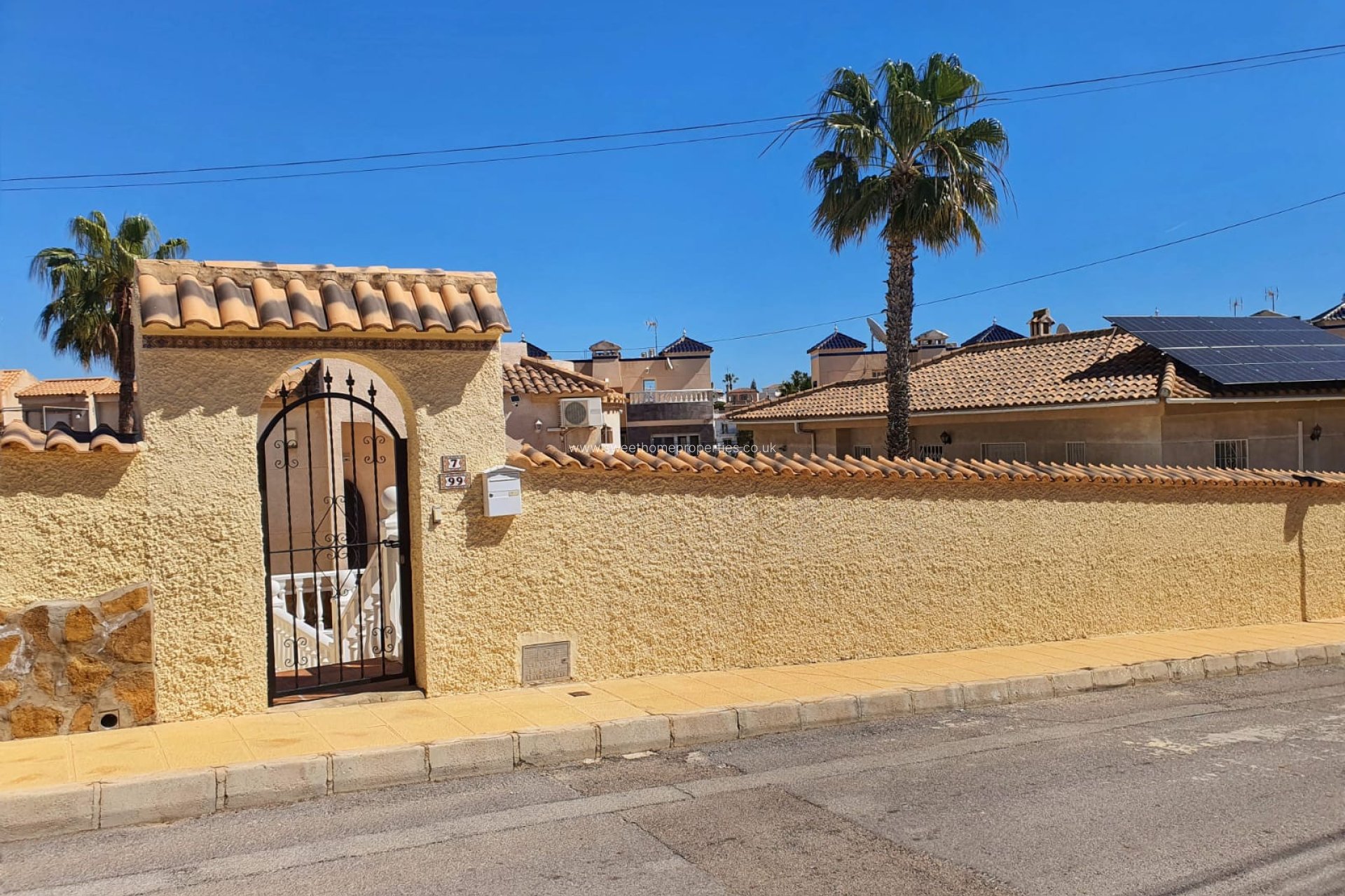 Resale - Villa - Orihuela Costa - Villamartin