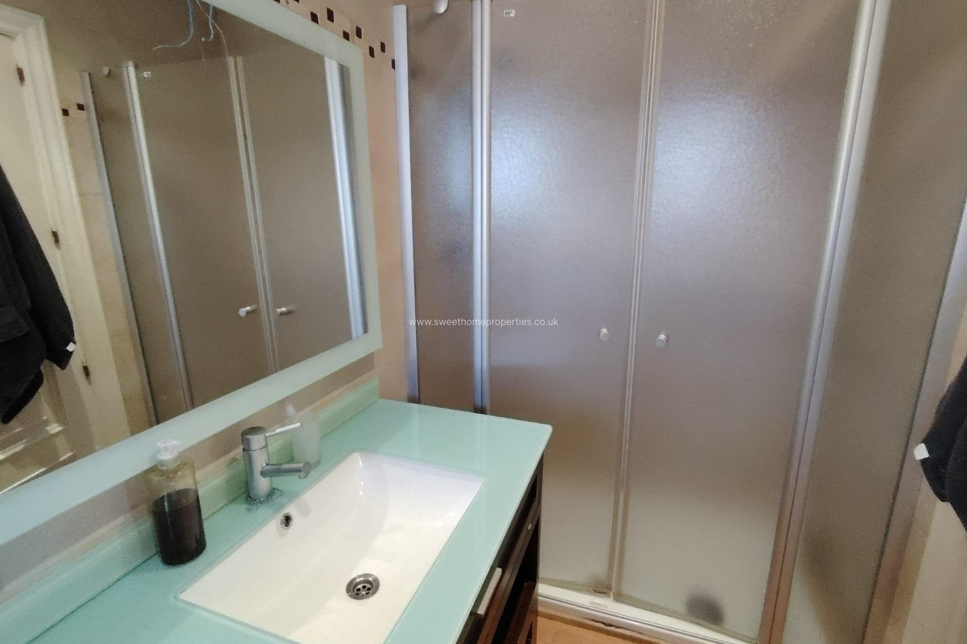 Resale - Villa - Petrer - Comunidad valenciana