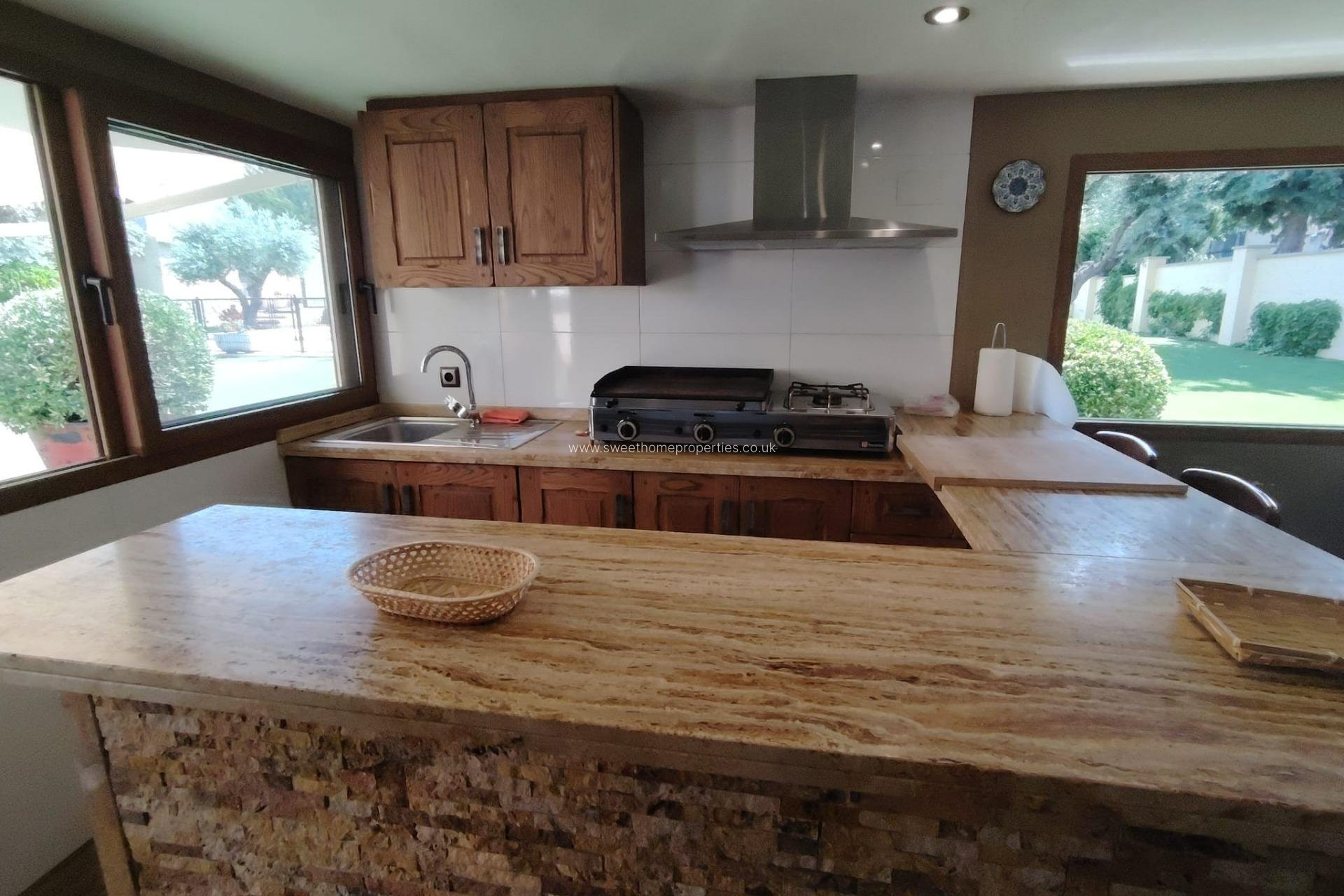 Resale - Villa - Petrer - Comunidad valenciana