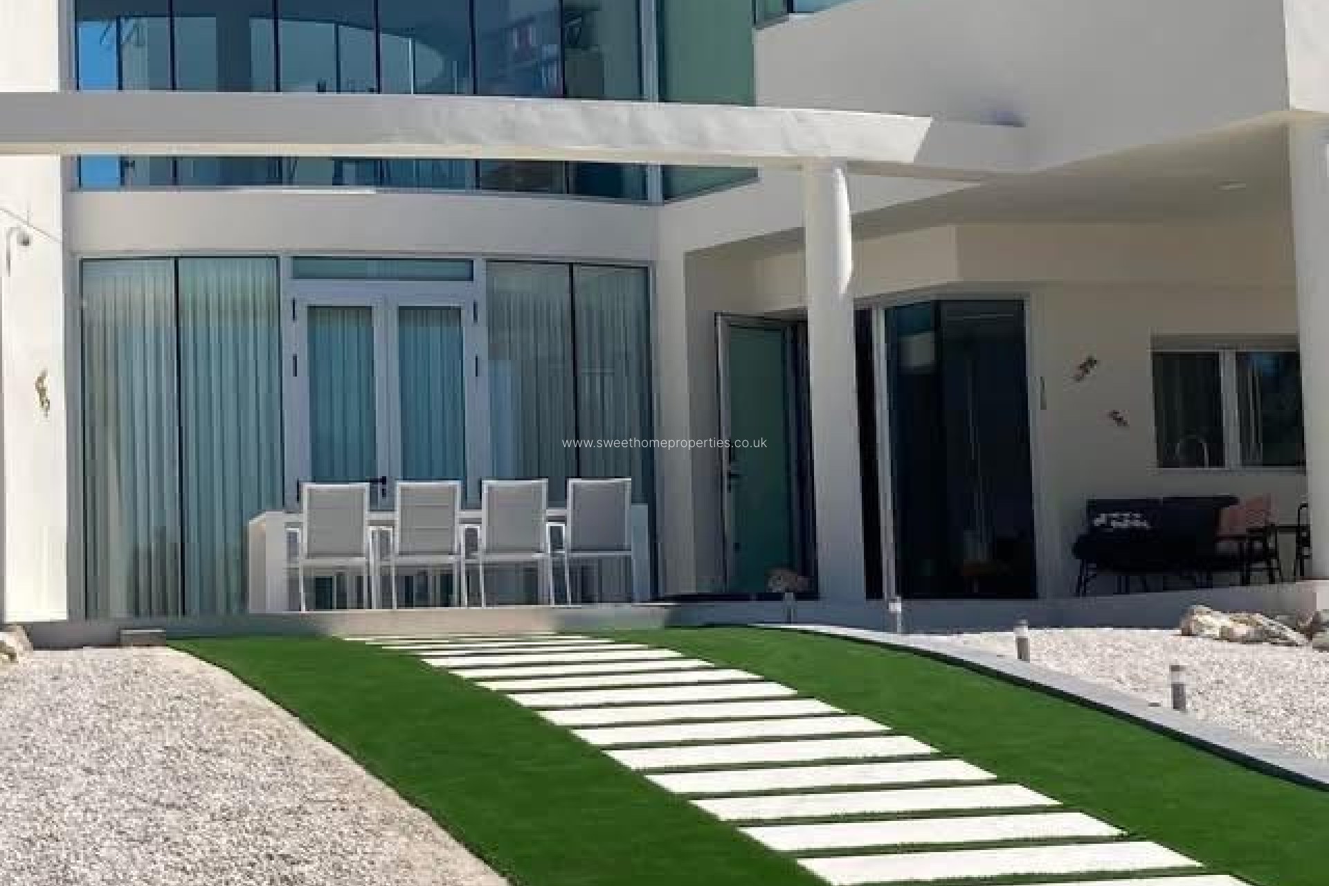 Resale - Villa - Petrer - Loma badá