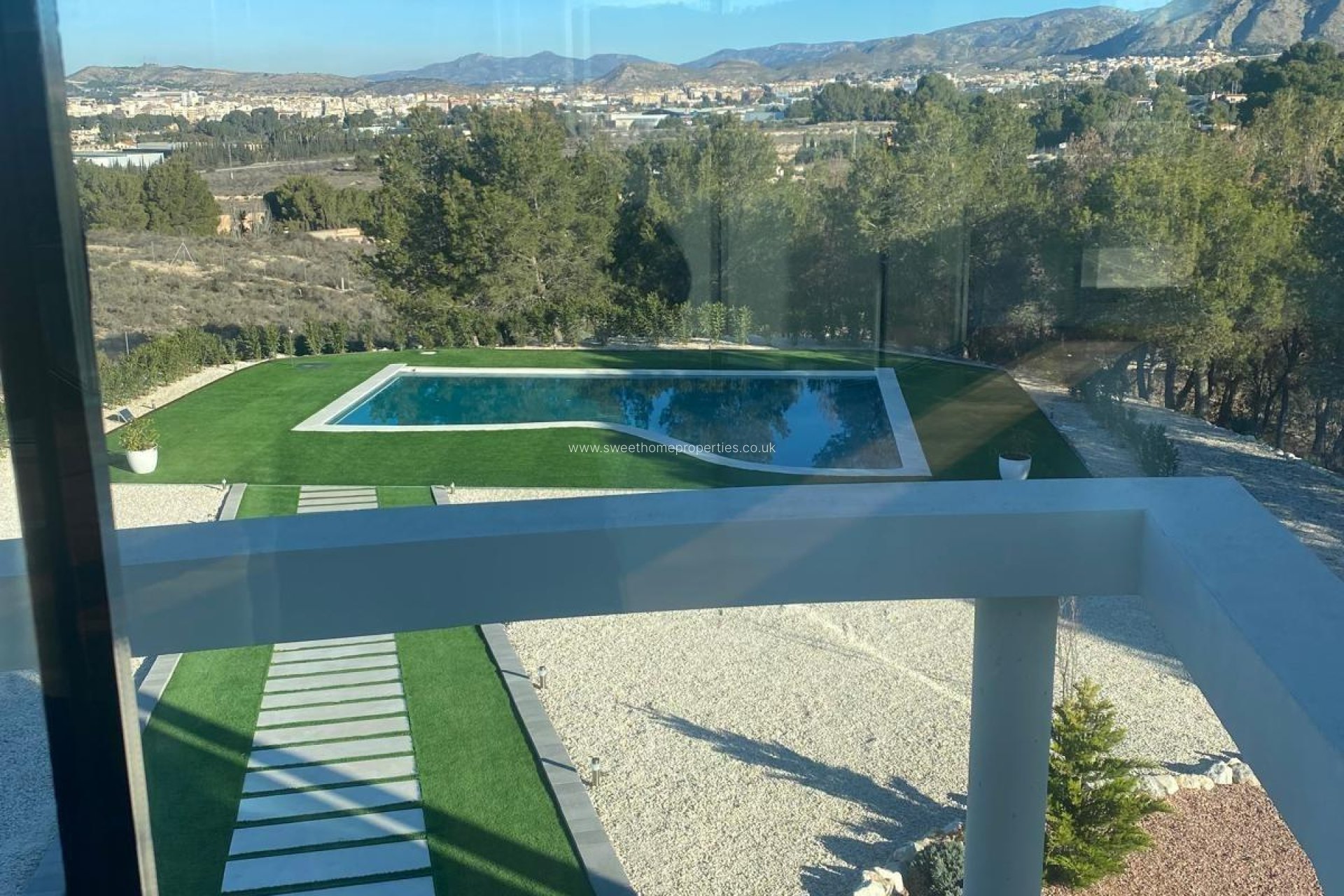 Resale - Villa - Petrer - Loma badá