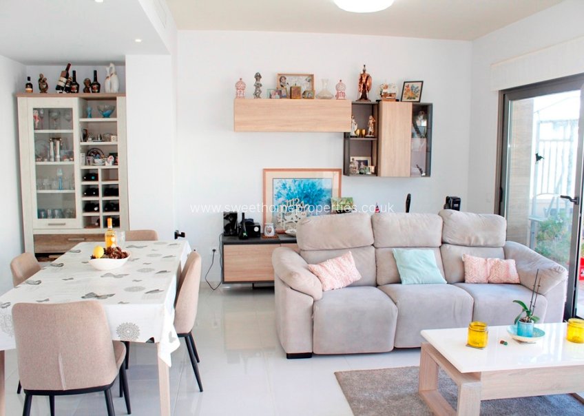 Resale - Villa - San Miguel de Salinas