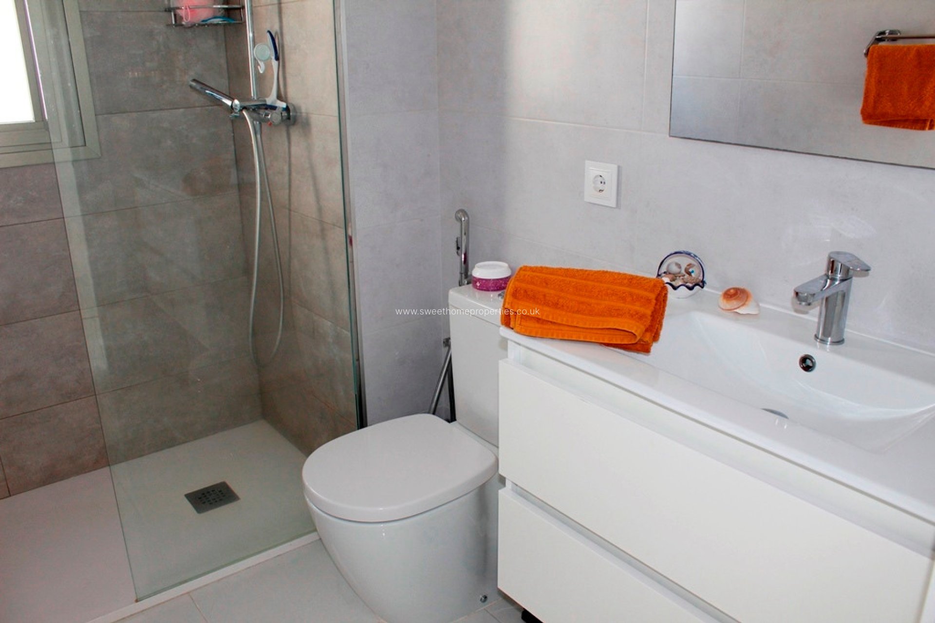 Resale - Villa - San Miguel de Salinas