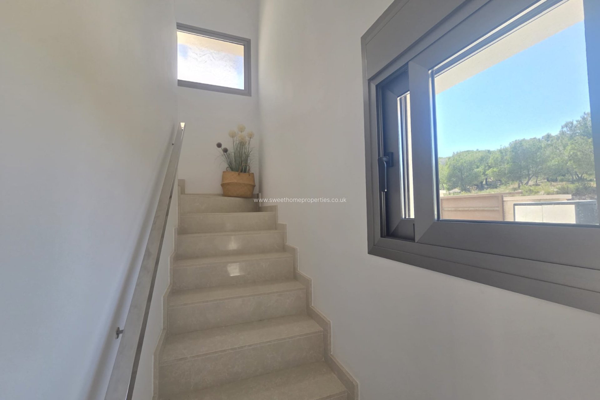 Resale - Villa - San Miguel de Salinas