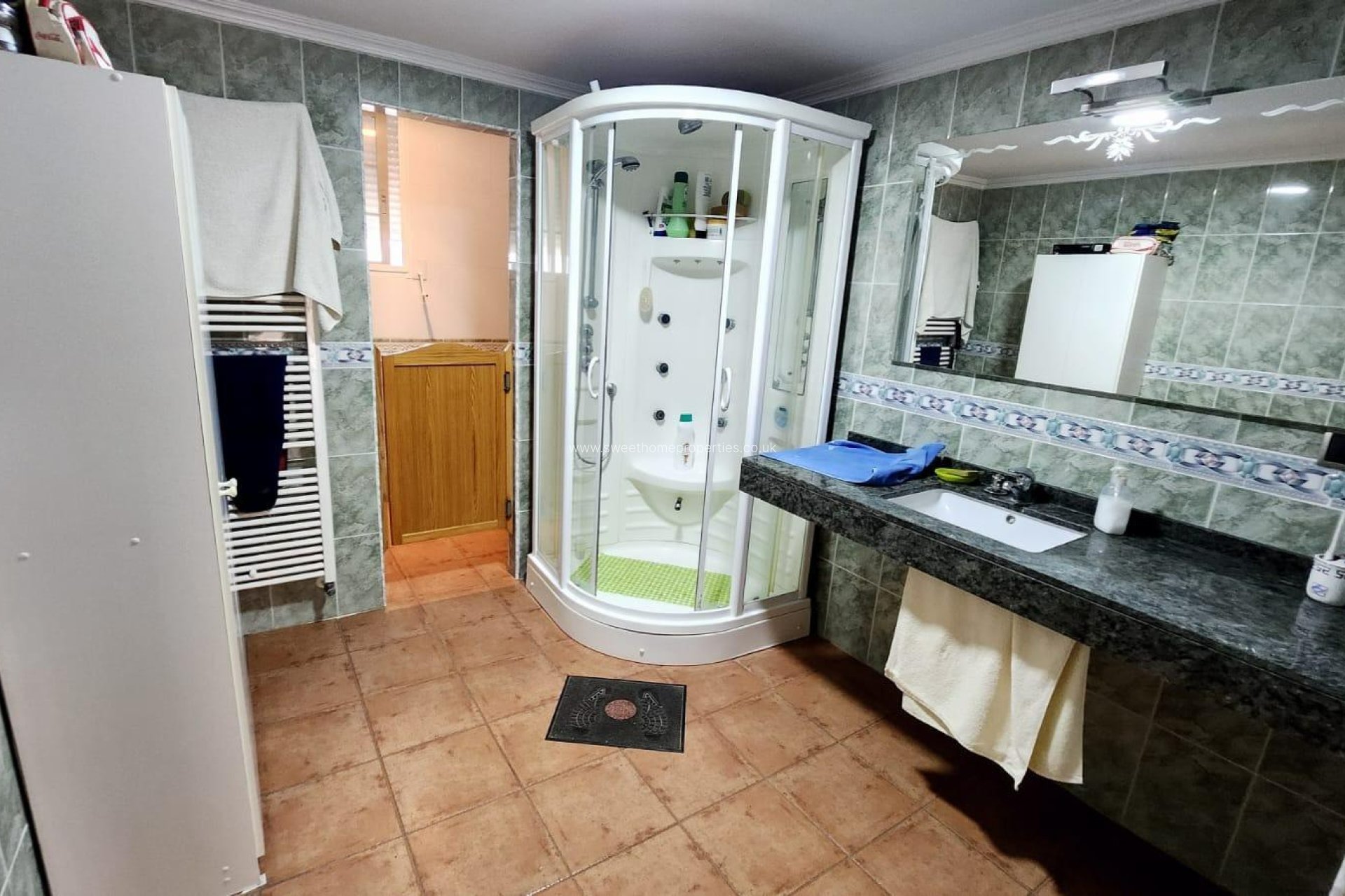 Resale - Villa - Sax