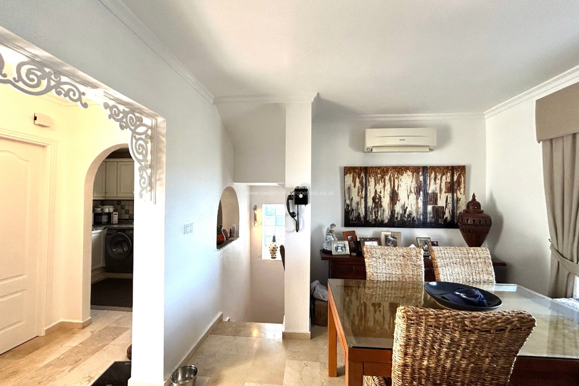 Resale - Villa - Villamartin