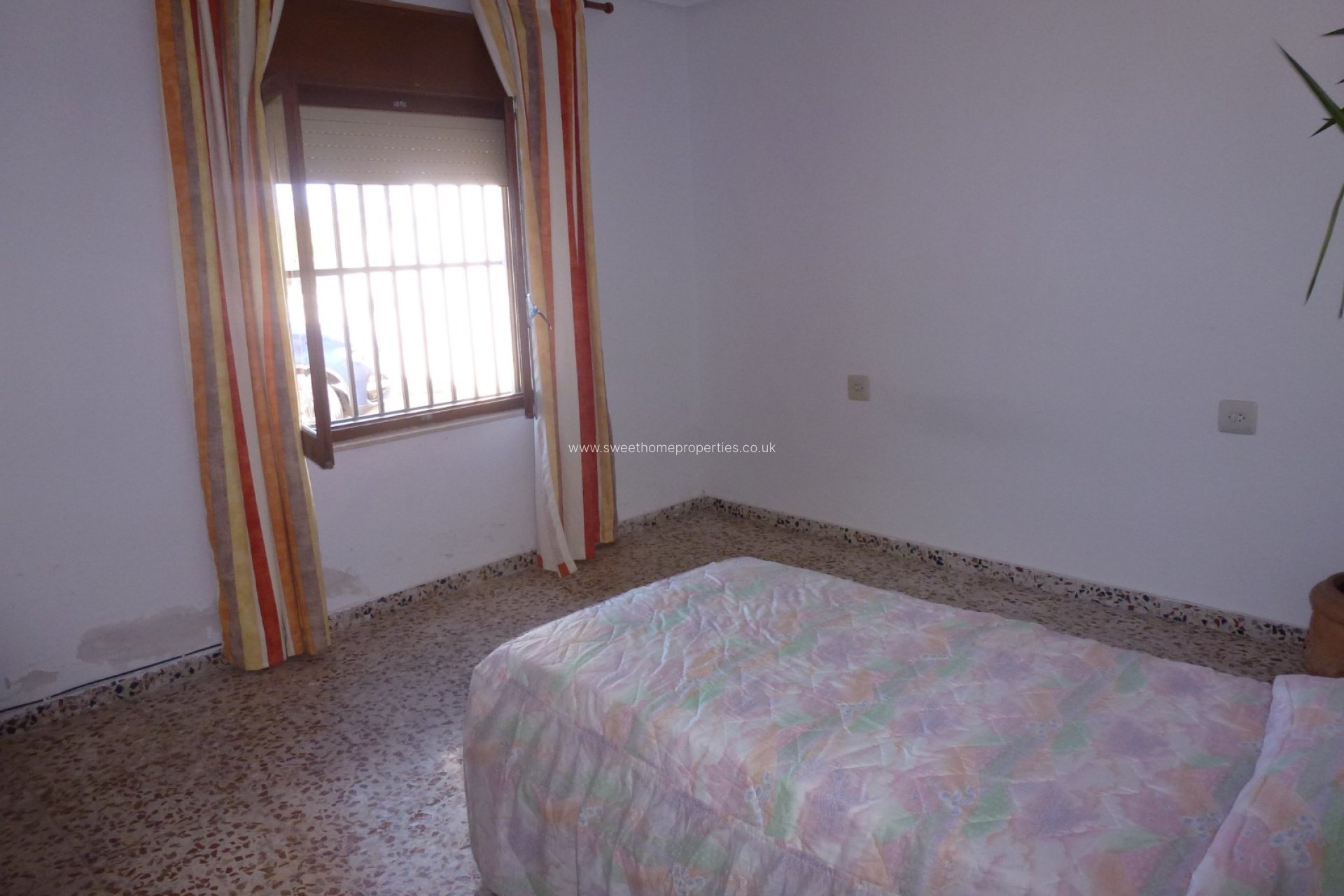 Reventa - Casa cueva - Hondon De Las Nieves - La Canalosa