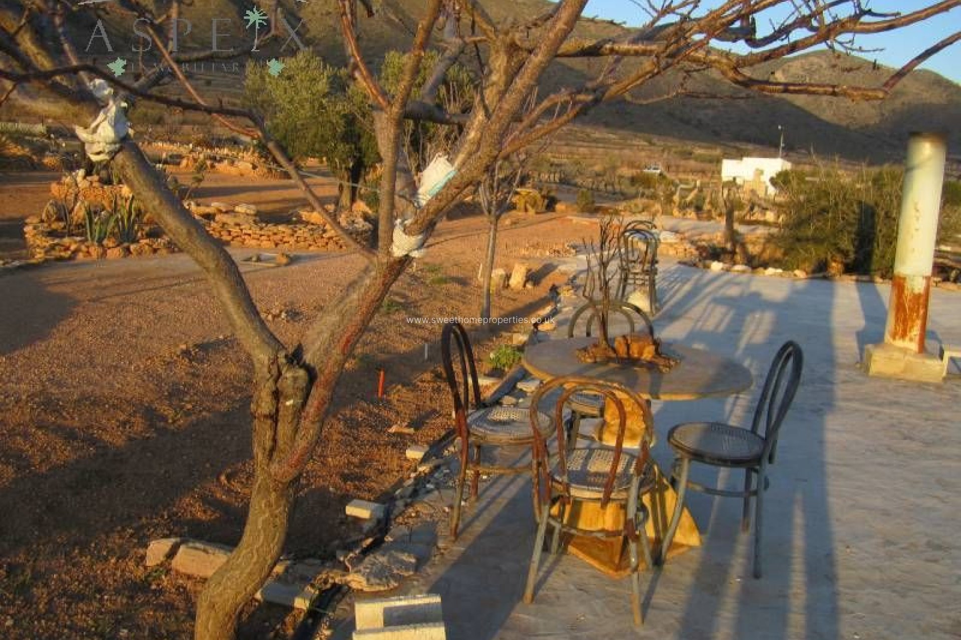 Reventa - Casa cueva - Hondon De Las Nieves - LA CANALOSA