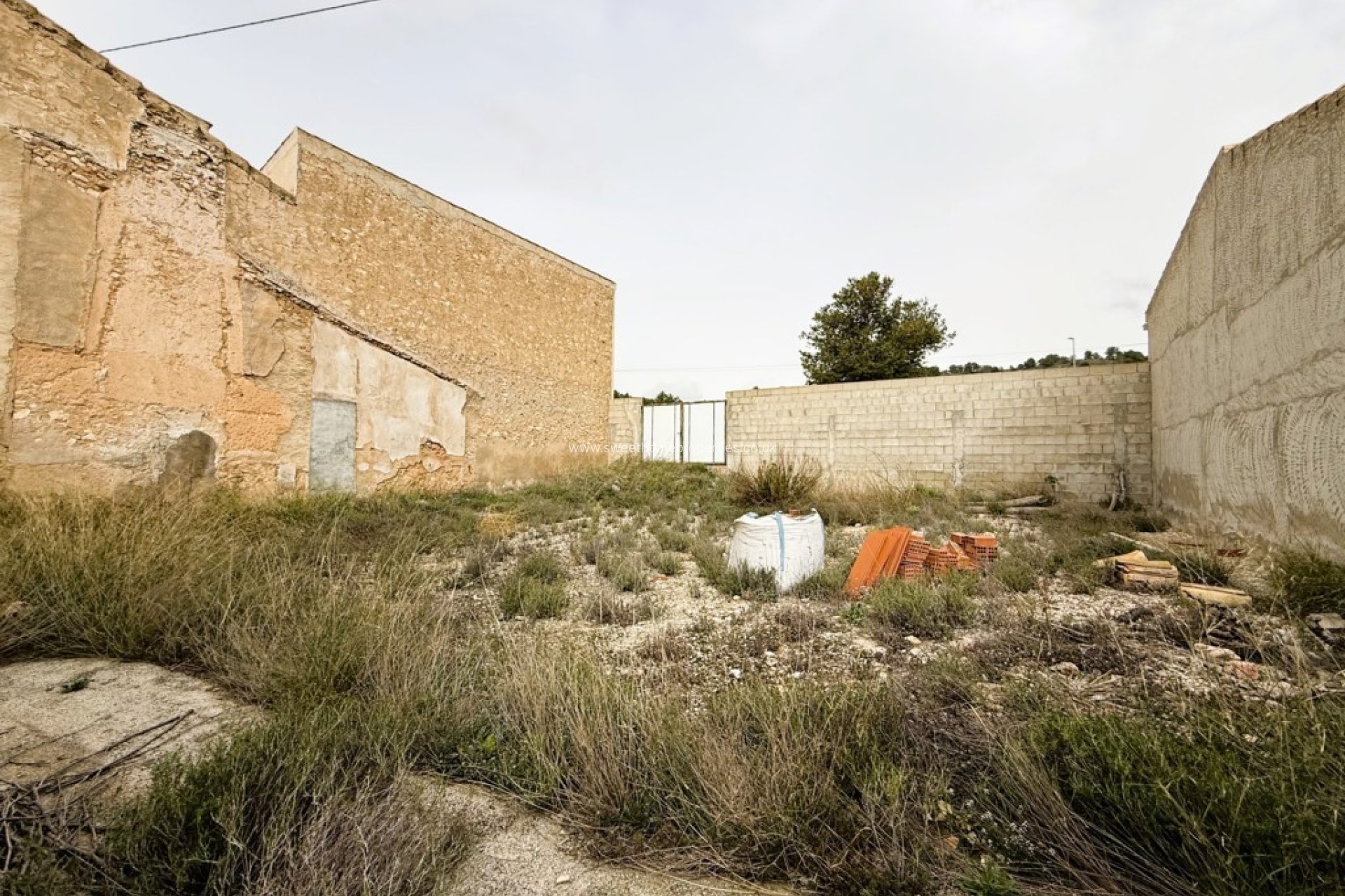 Reventa - Casa de campo - Algueña - ALGEÑA