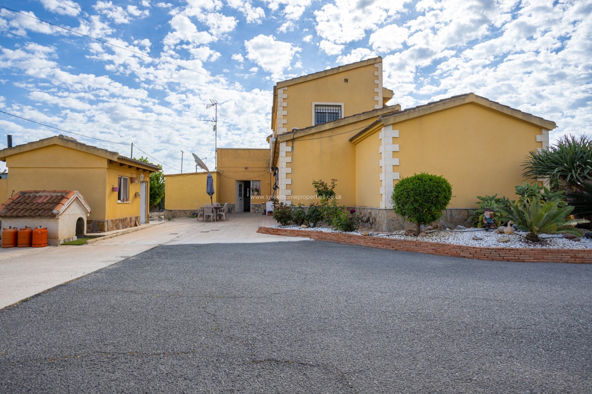 Reventa - Casa de campo - Elche - La Hoya