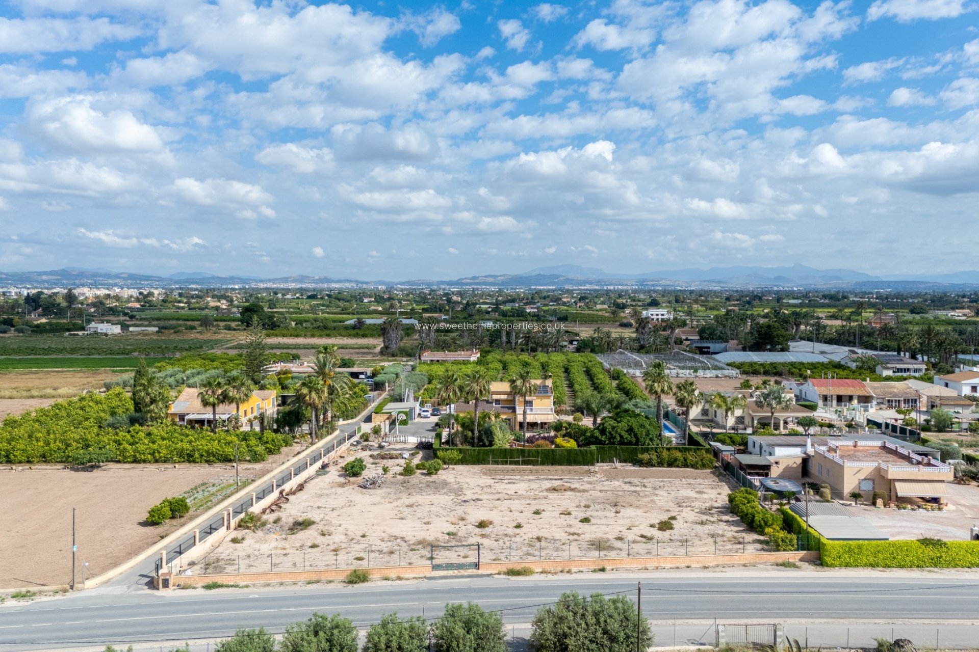 Reventa - Casa de campo - Elche - La Hoya