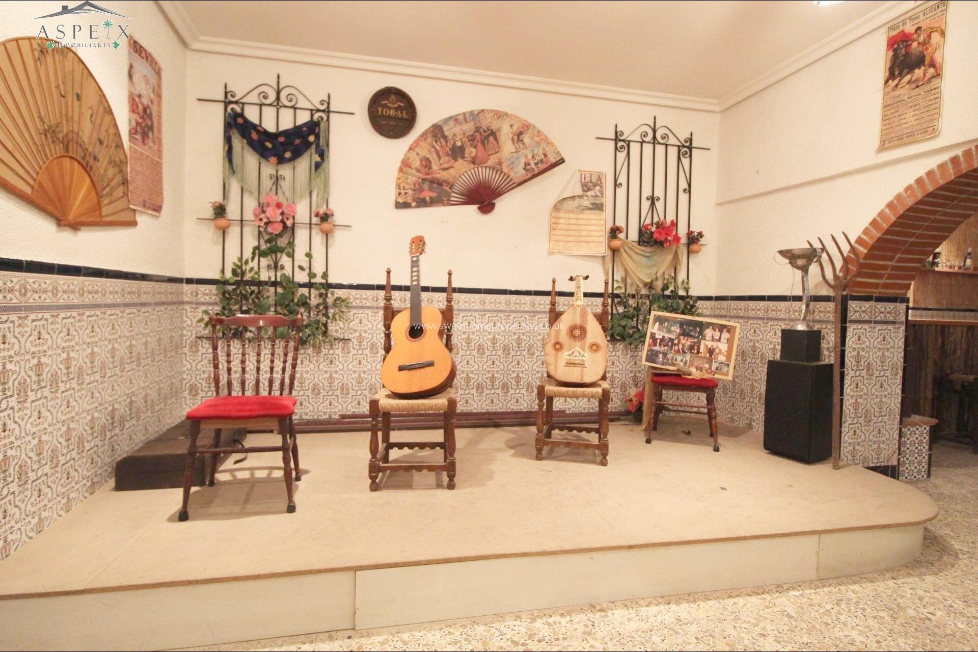 Reventa - Casa de campo - Elche - Salades