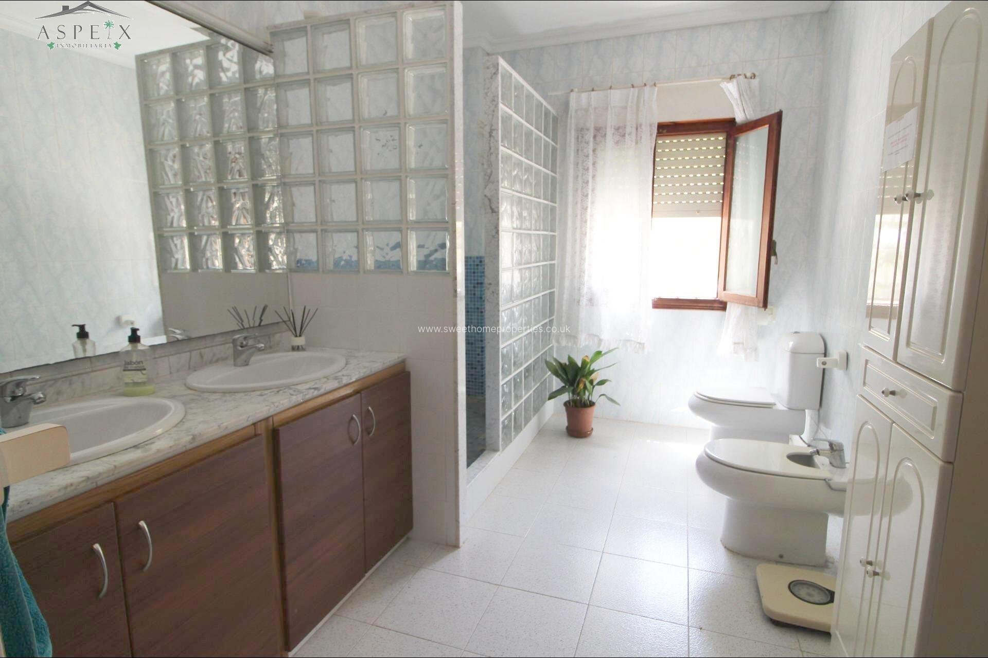 Reventa - Casa de campo - Elche