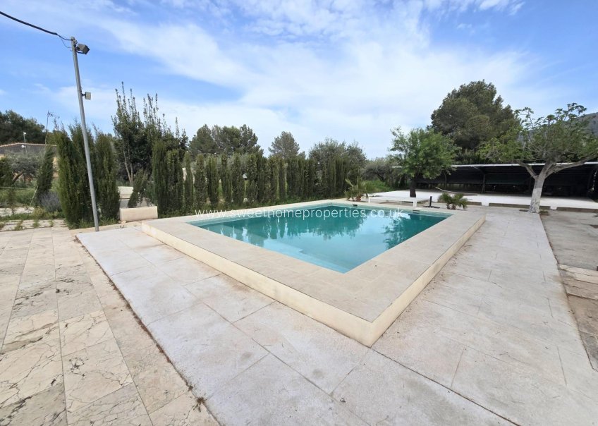Reventa - Casa de campo - Hondon De Las Nieves - campo