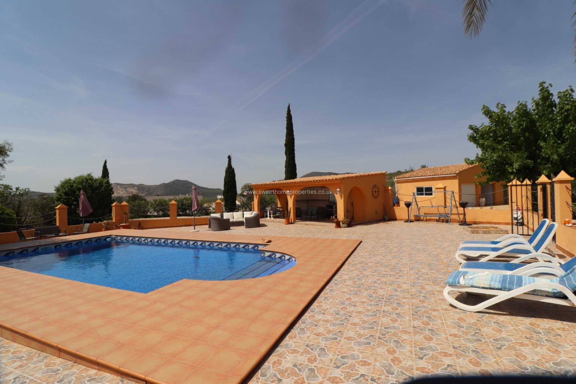 Reventa - Casa de campo - Hondon De Las Nieves - La Canalosa