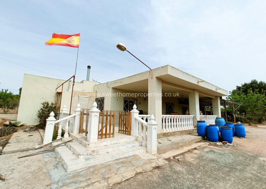 Reventa - Casa de campo - Hondon De Los Frailes