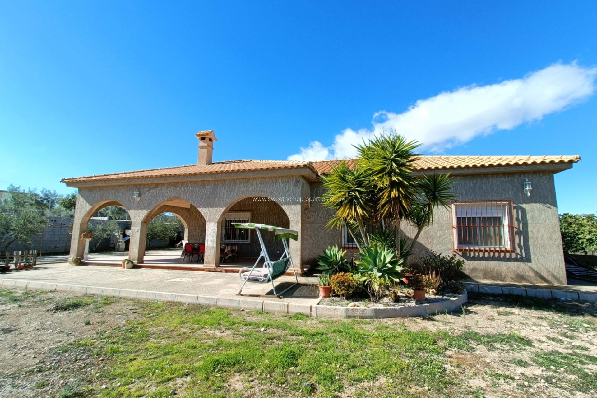 Reventa - Casa de campo - Hondon De Los Frailes