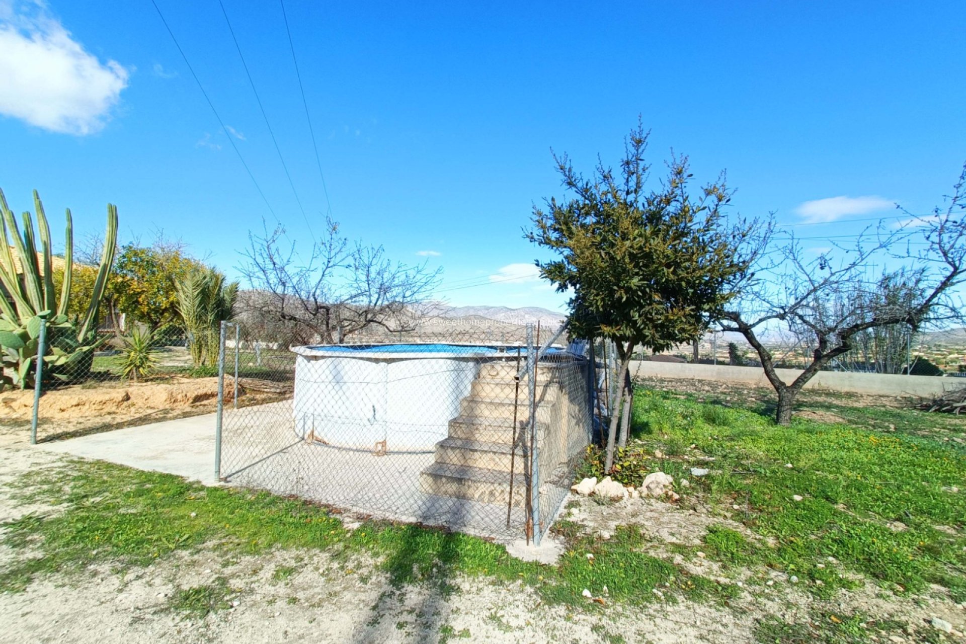 Reventa - Casa de campo - Hondon De Los Frailes