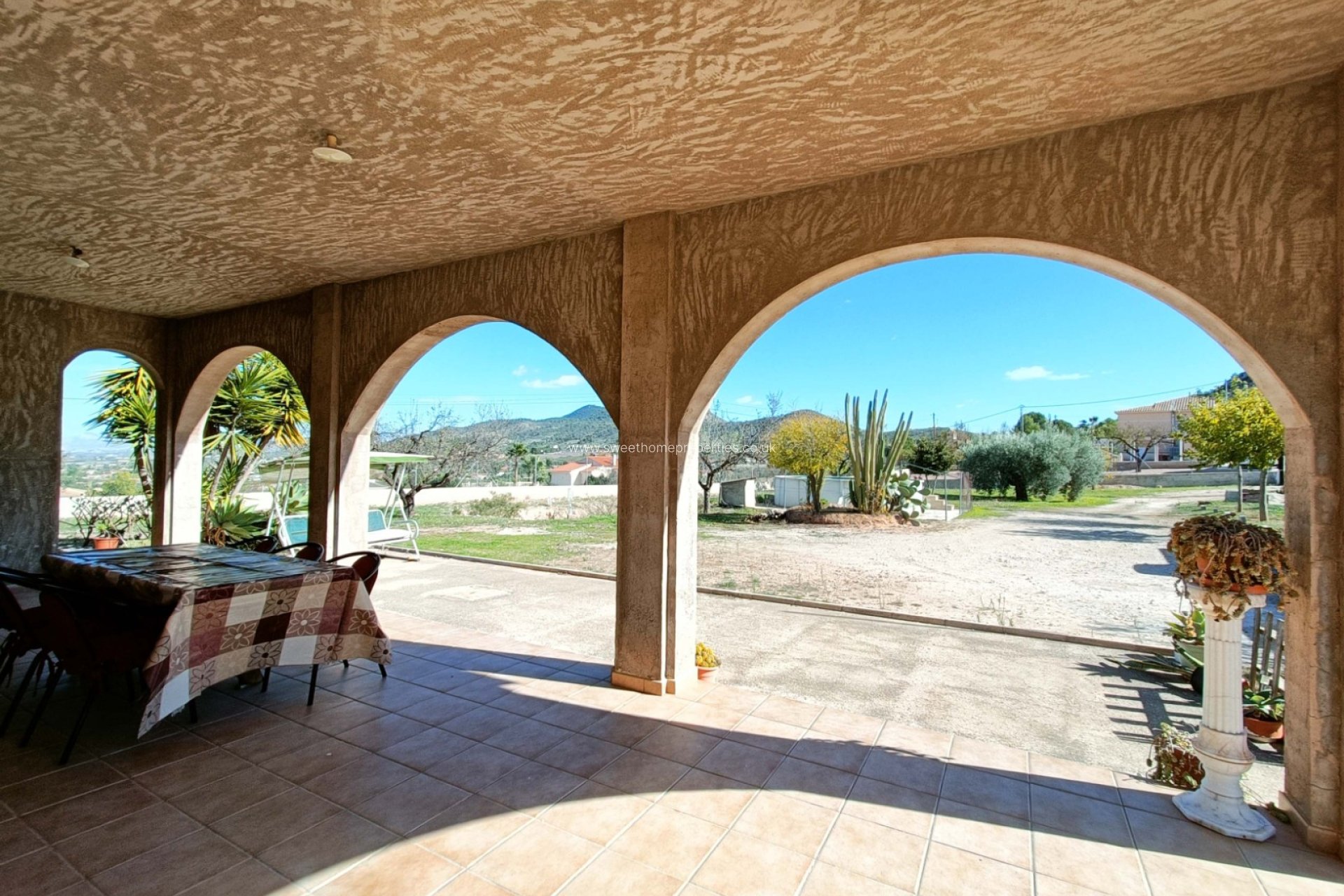 Reventa - Casa de campo - Hondon De Los Frailes