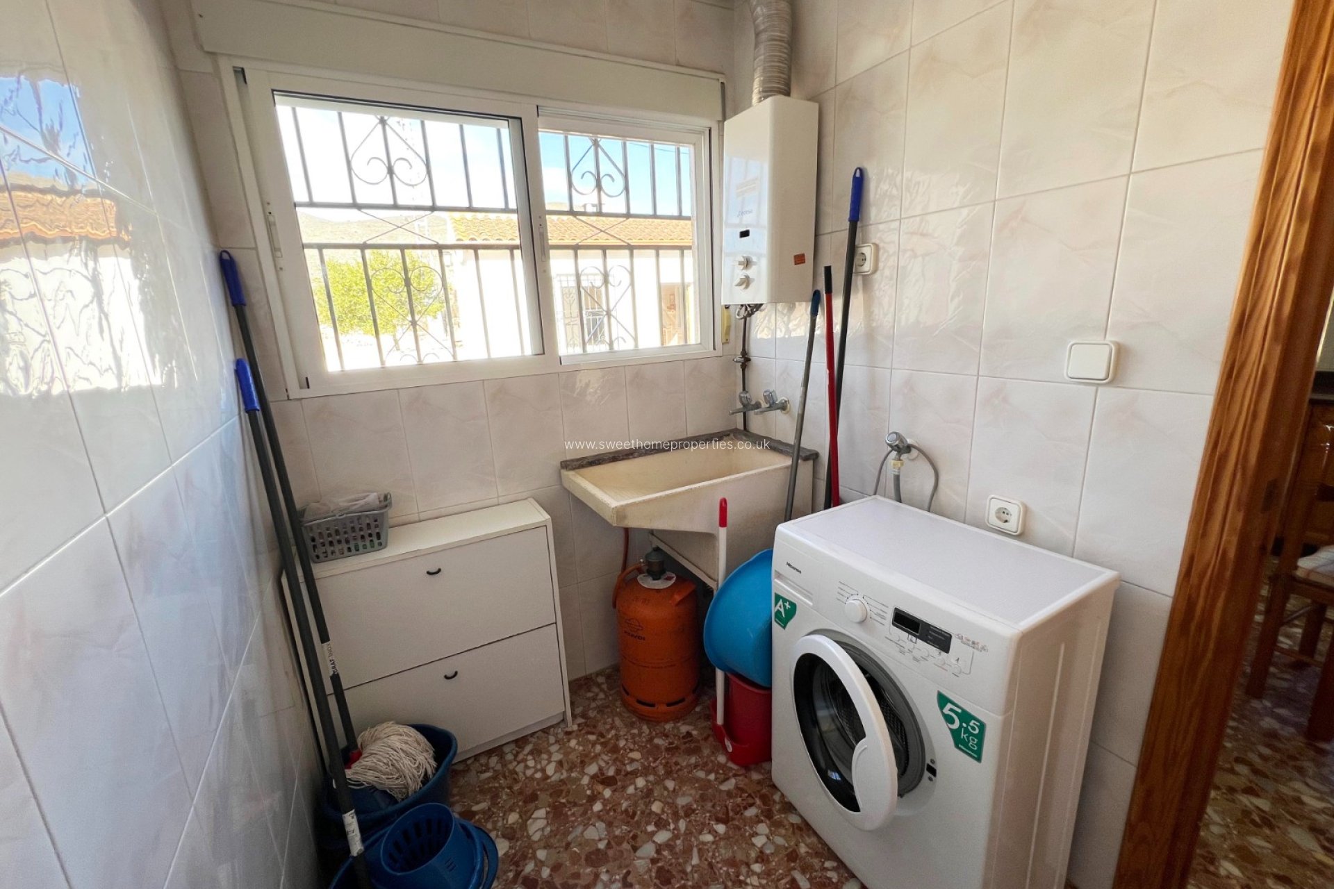 Reventa - Casa de campo - Hondon De Los Frailes