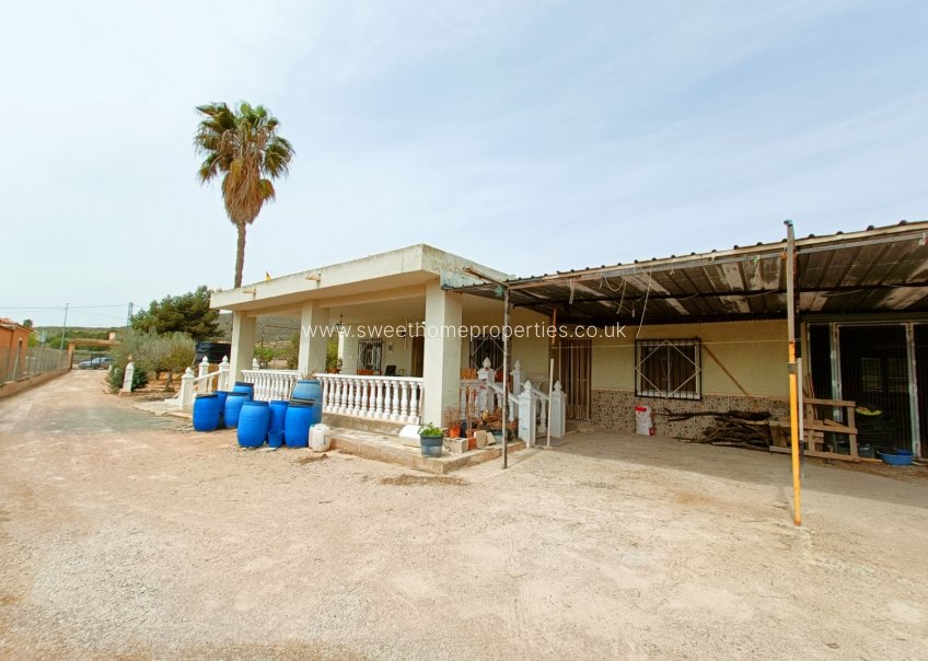 Reventa - Casa de campo - Hondon De Los Frailes