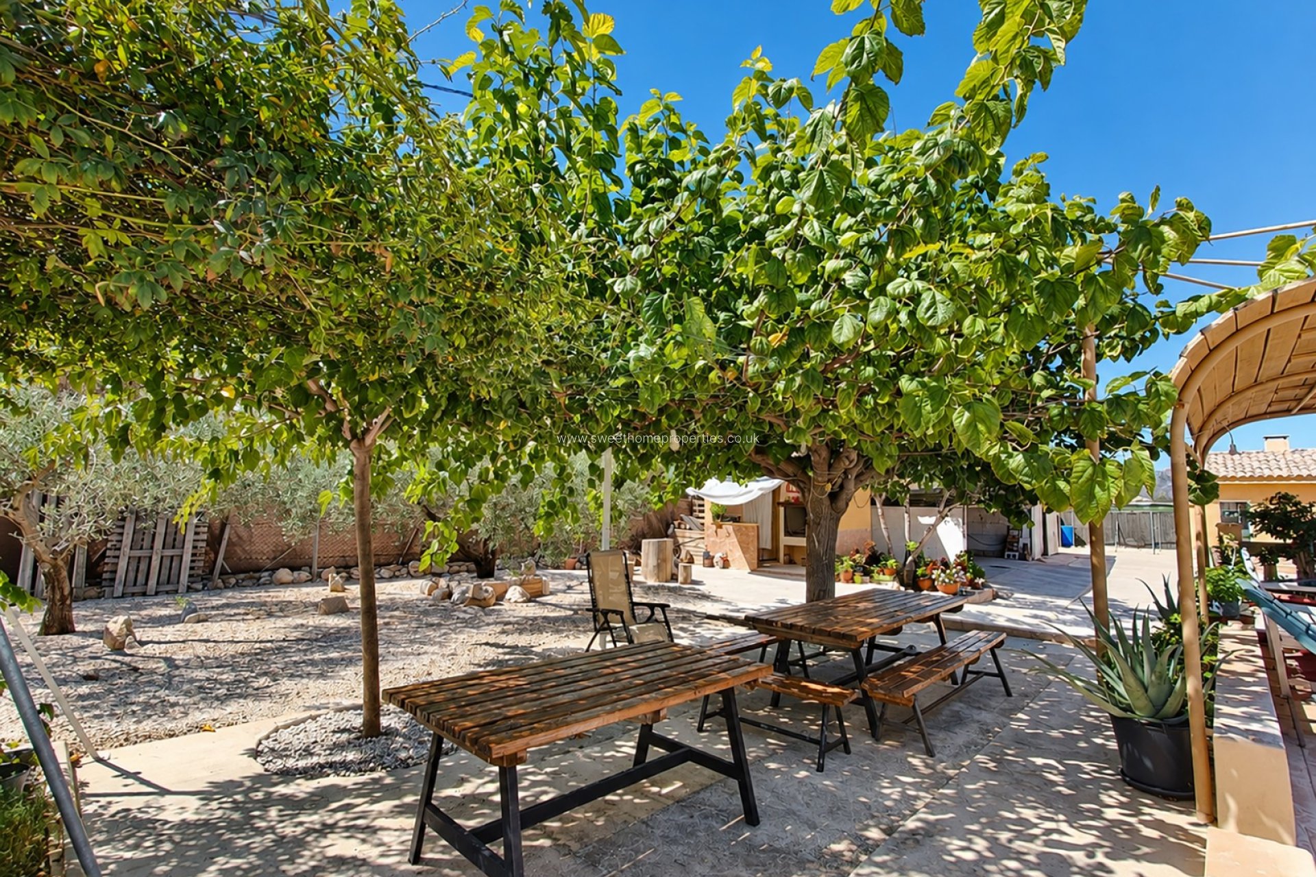Reventa - Casa de campo - Hondon De Los Frailes