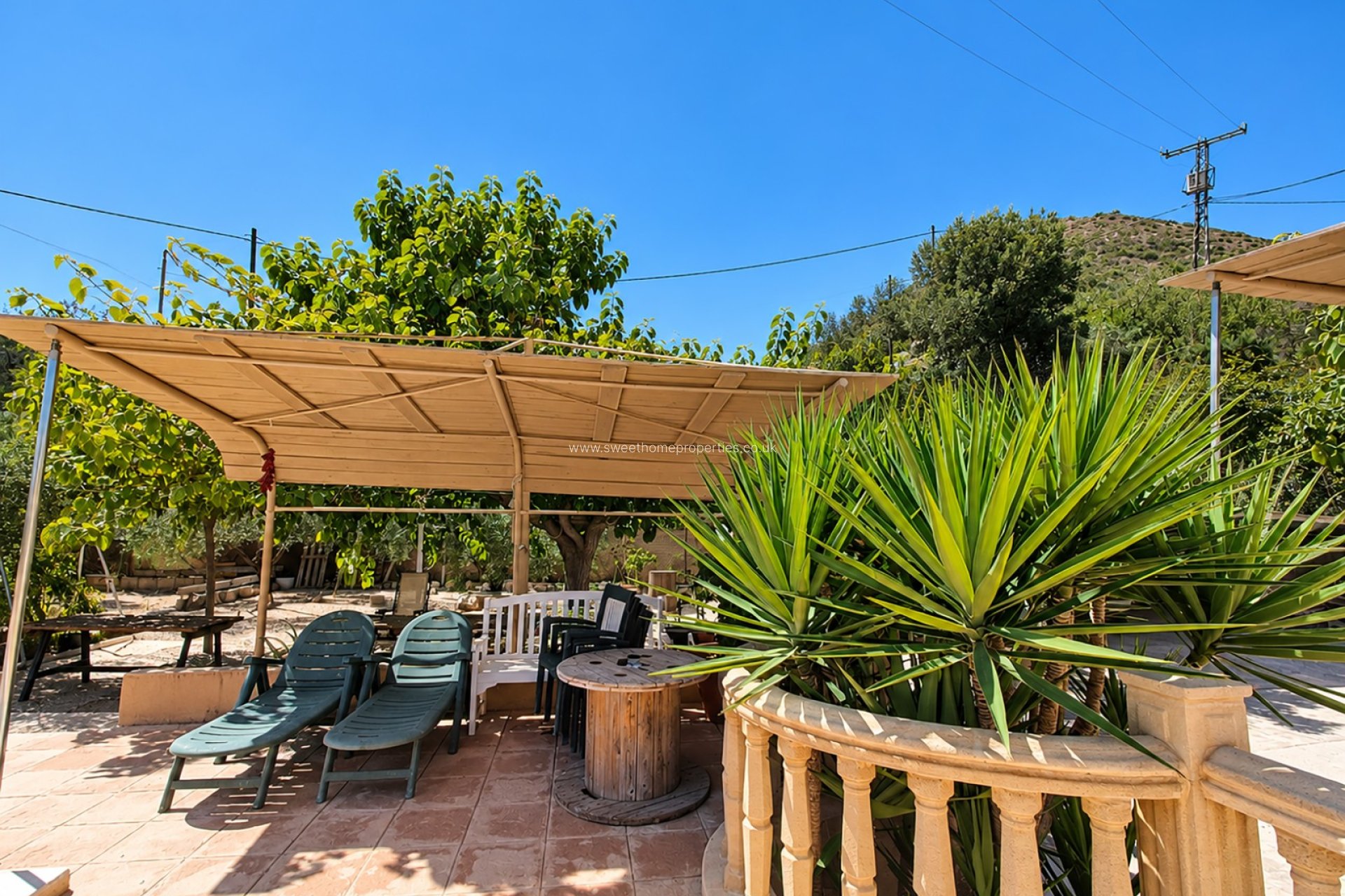 Reventa - Casa de campo - Hondon De Los Frailes