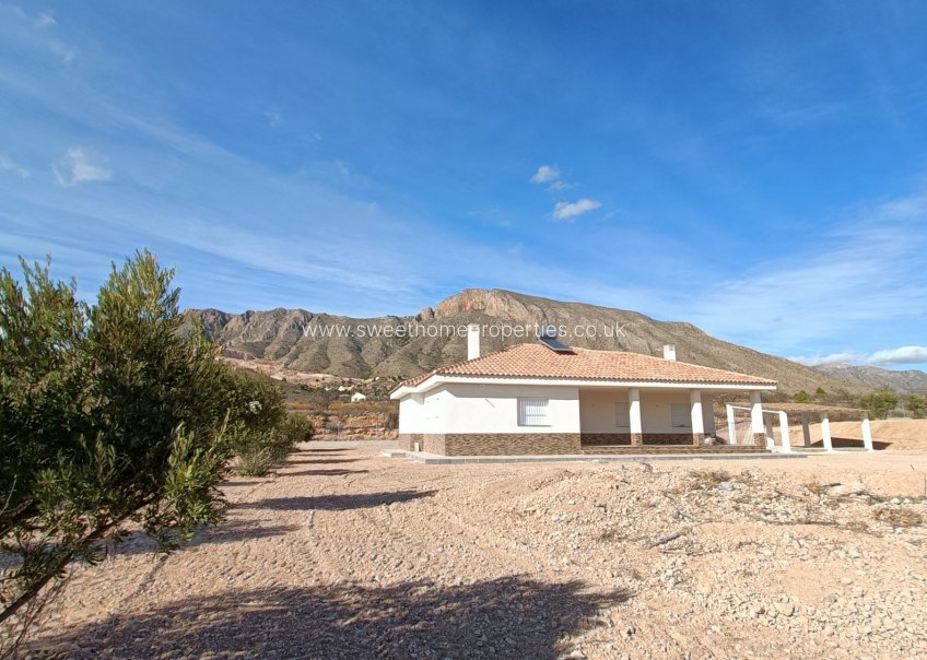 Reventa - Casa de campo - Macisvenda